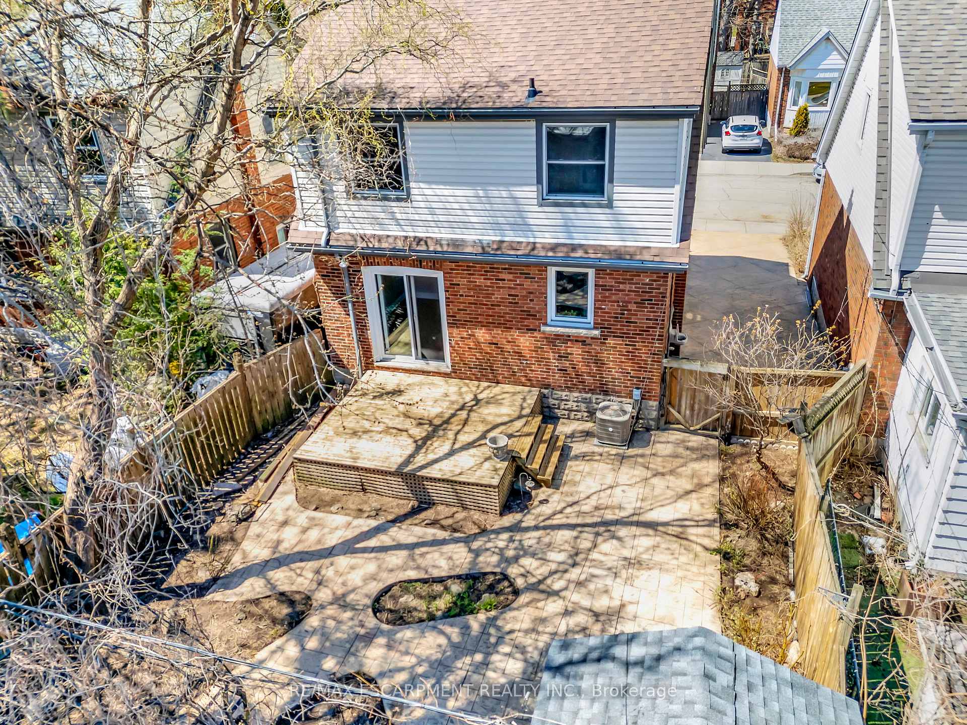 Photo 11 of 21 Gilmour Place, Hamilton, Blakeley — HOMEH