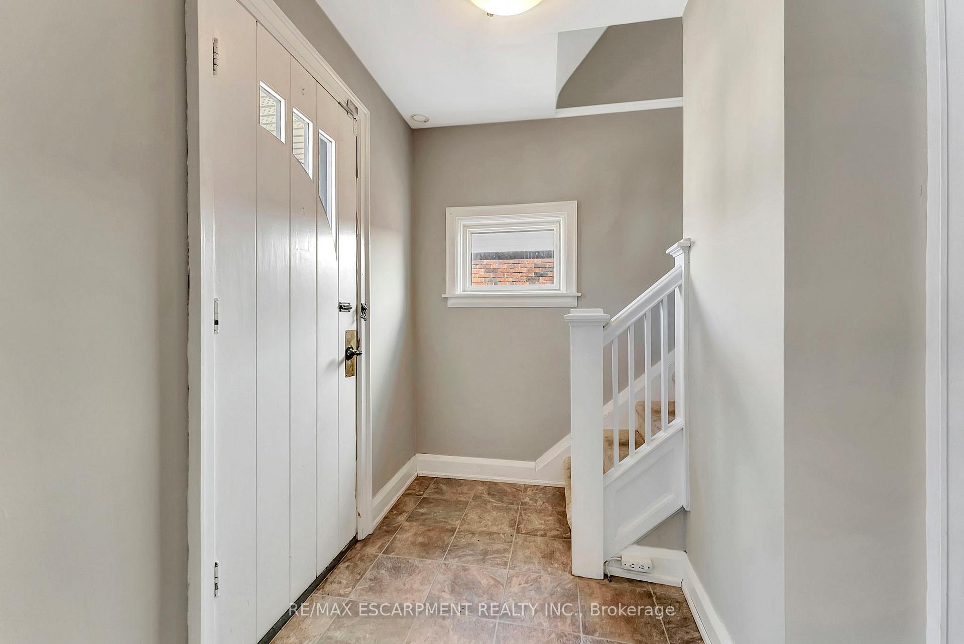 Photo 4 of 21 Gilmour Place, Hamilton, Blakeley — HOMEH