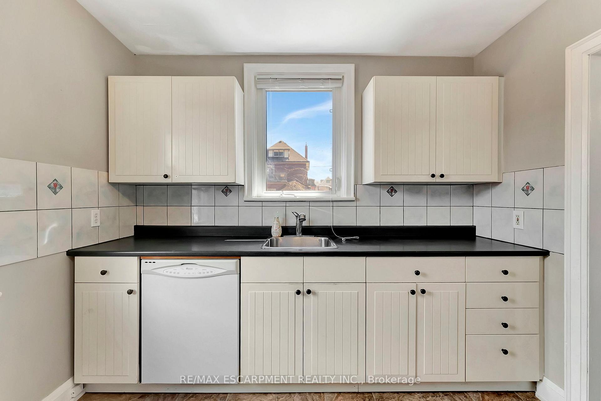 Photo 28 of 21 Gilmour Place, Hamilton, Blakeley — HOMEH