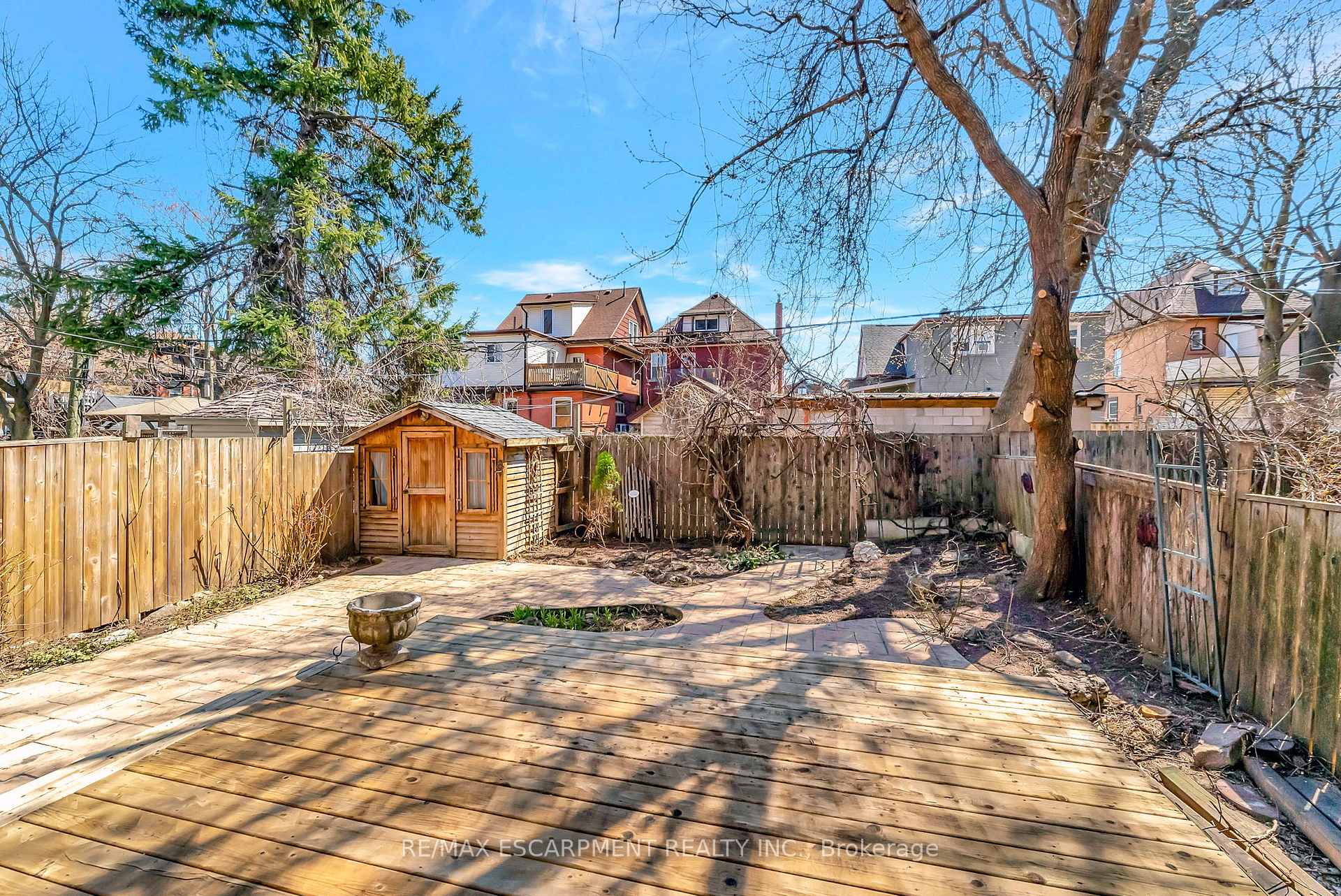 Photo 20 of 21 Gilmour Place, Hamilton, Blakeley — HOMEH