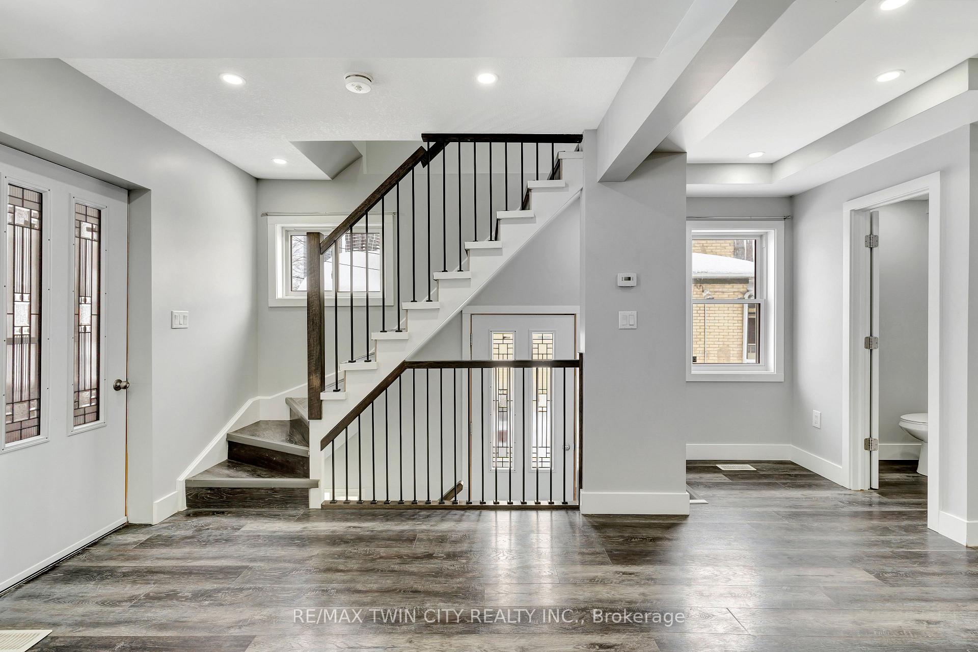 Photo 2 of 15 Cherry Street, Kitchener — HOMEH