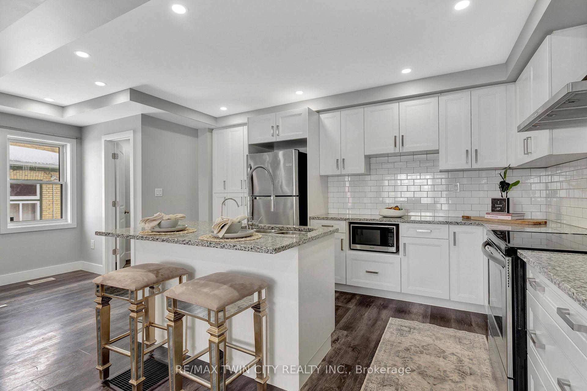 Photo 10 of 15 Cherry Street, Kitchener — HOMEH
