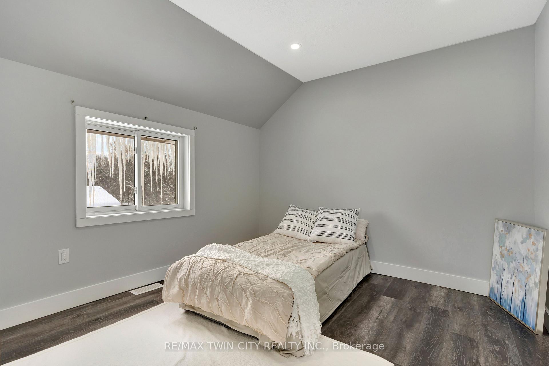 Photo 28 of 15 Cherry Street, Kitchener — HOMEH