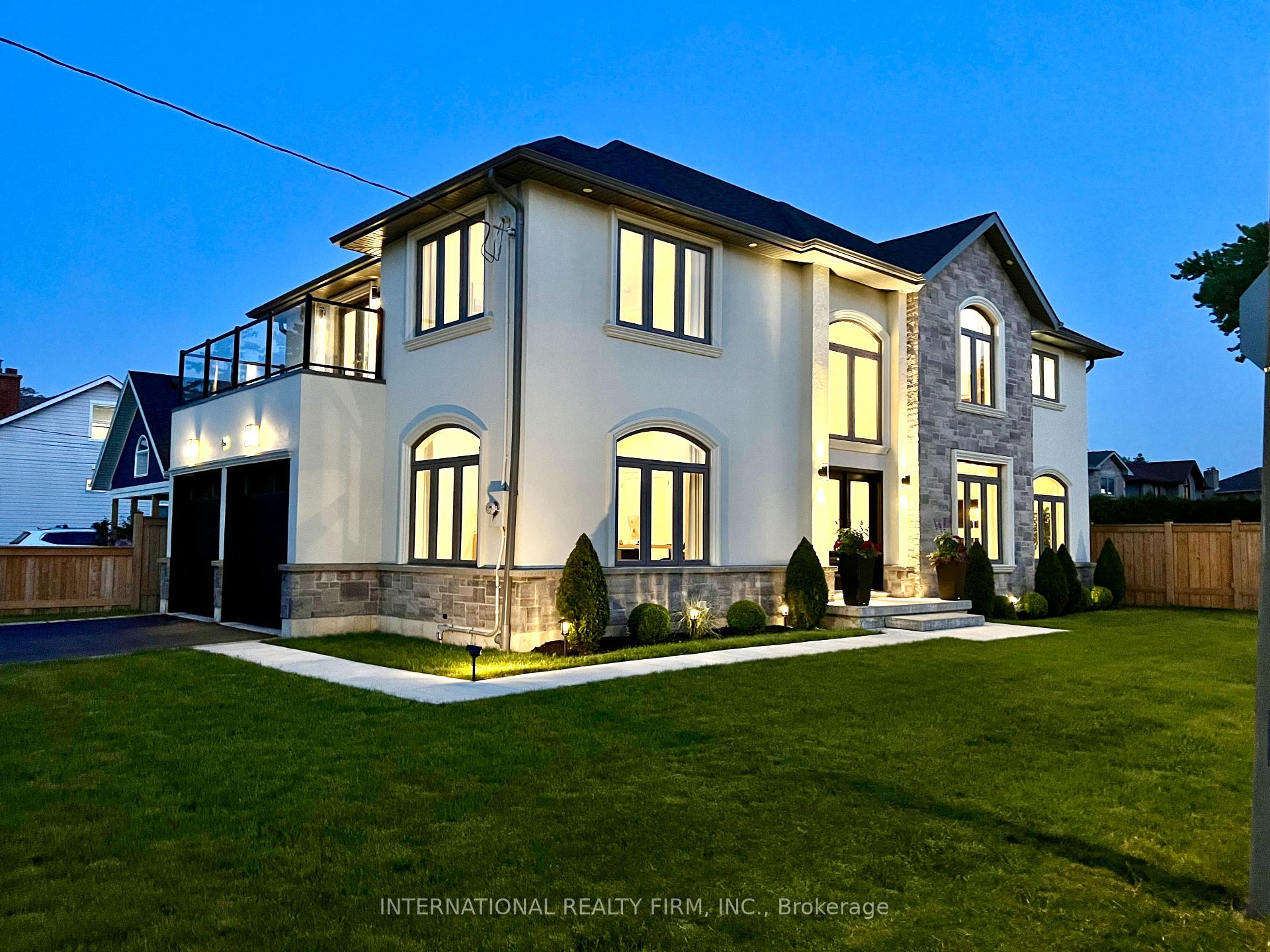 Photo 24 of 14 Lakeview Drive, Hamilton, Stoney Creek — HOMEH