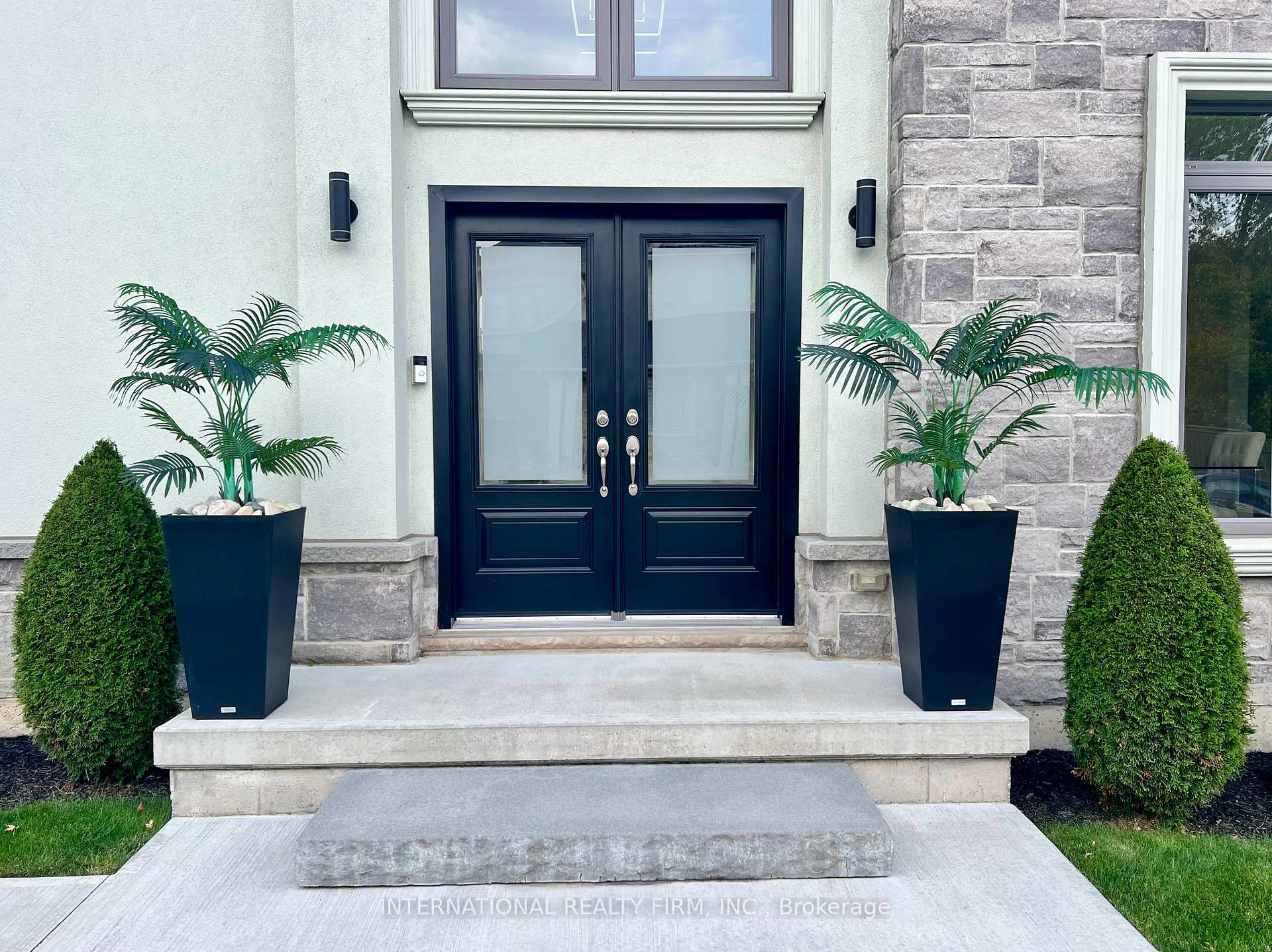 Photo 23 of 14 Lakeview Drive, Hamilton, Stoney Creek — HOMEH