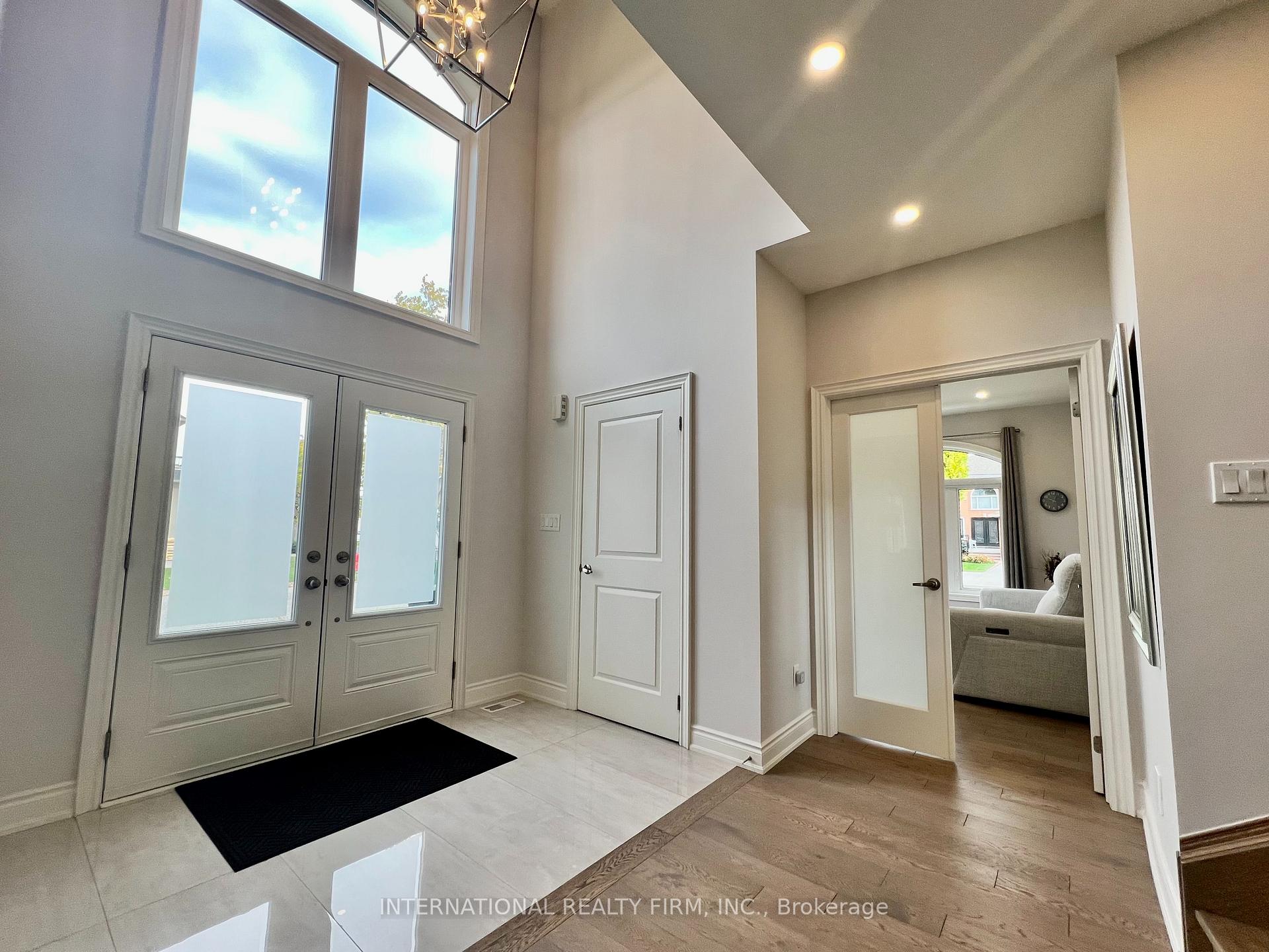 Photo 16 of 14 Lakeview Drive, Hamilton, Stoney Creek — HOMEH