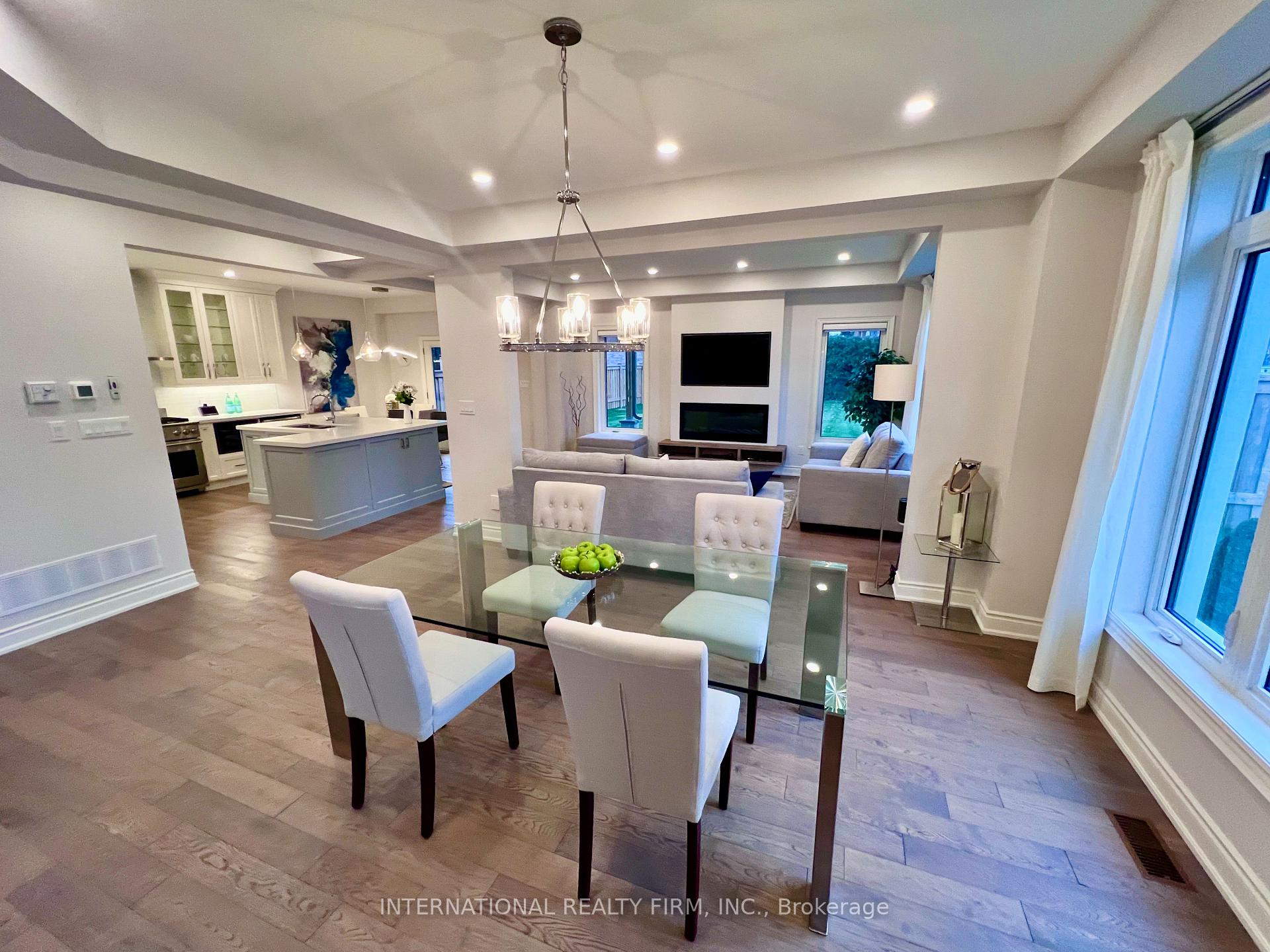 Photo 18 of 14 Lakeview Drive, Hamilton, Stoney Creek — HOMEH