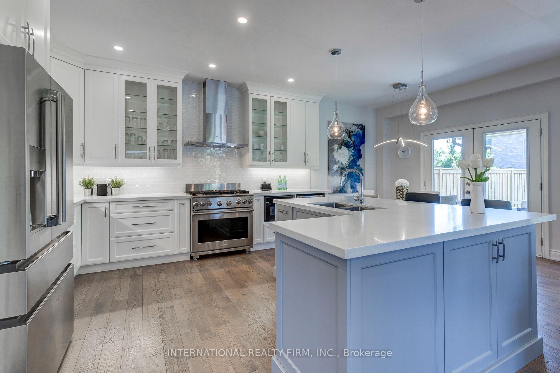 Photo 7 of 14 Lakeview Drive, Hamilton, Stoney Creek — HOMEH