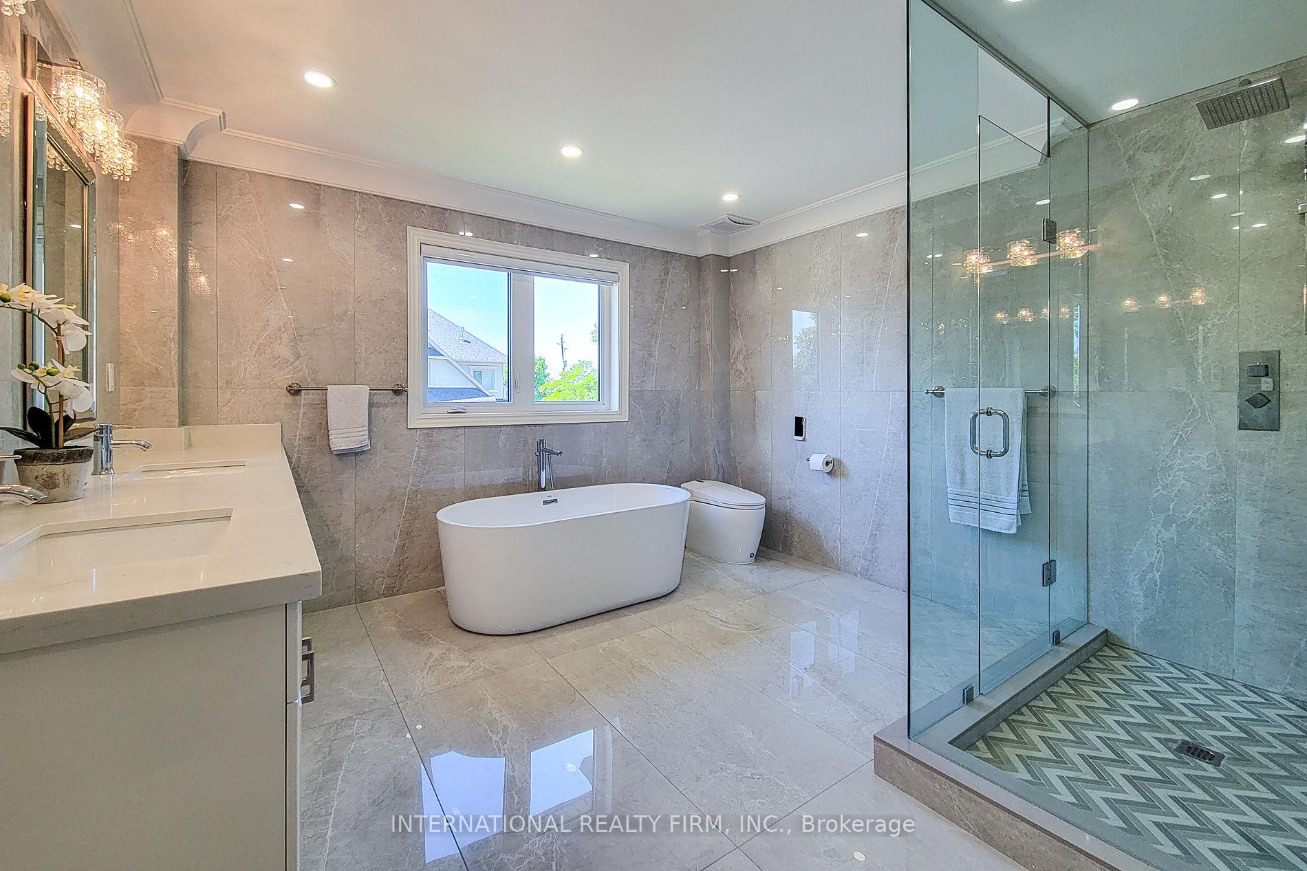 Photo 15 of 14 Lakeview Drive, Hamilton, Stoney Creek — HOMEH