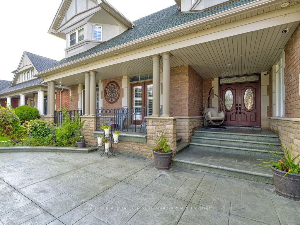 Photo 3 of 77 Links Lane, Brampton, Credit Valley — HOMEH