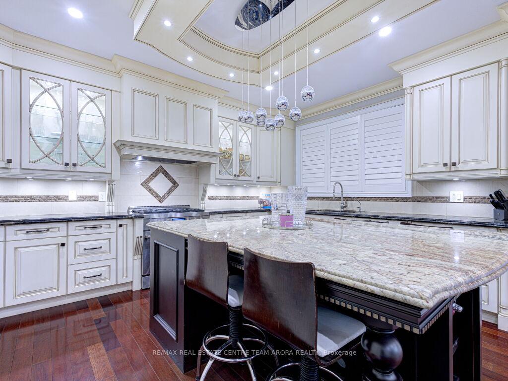 Photo 15 of 77 Links Lane, Brampton, Credit Valley — HOMEH