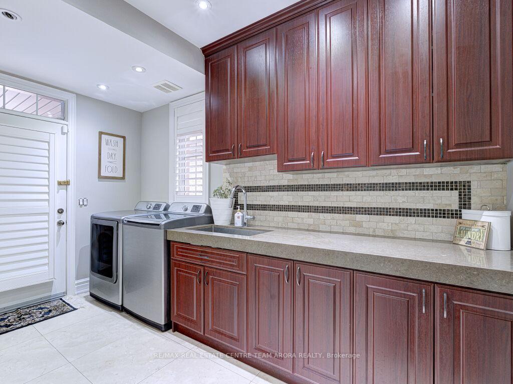 Photo 21 of 77 Links Lane, Brampton, Credit Valley — HOMEH