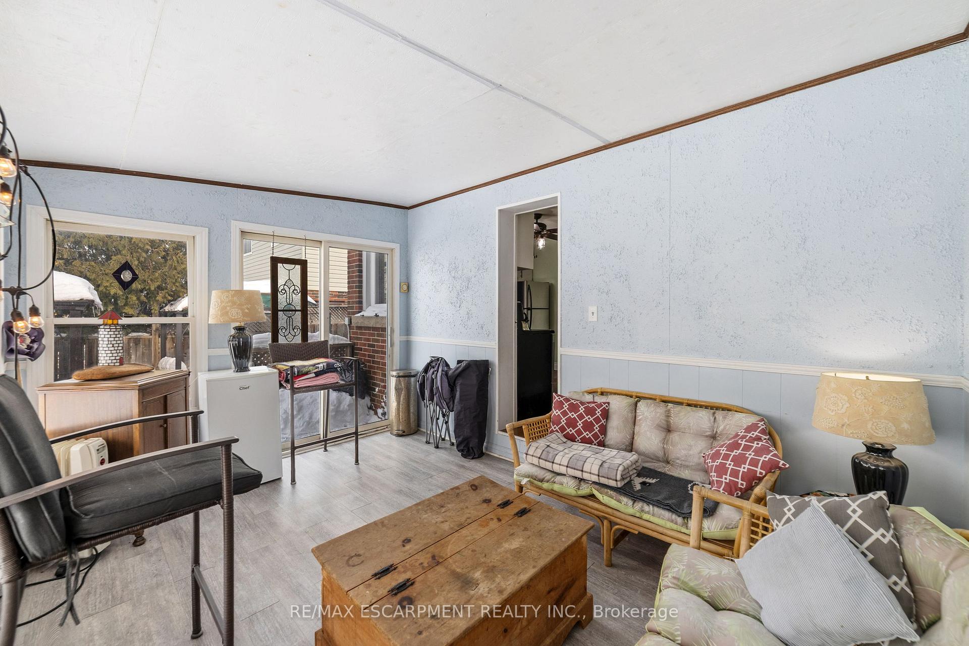 Photo 18 of 234 Auburn Avenue, Hamilton, Bartonville — HOMEH