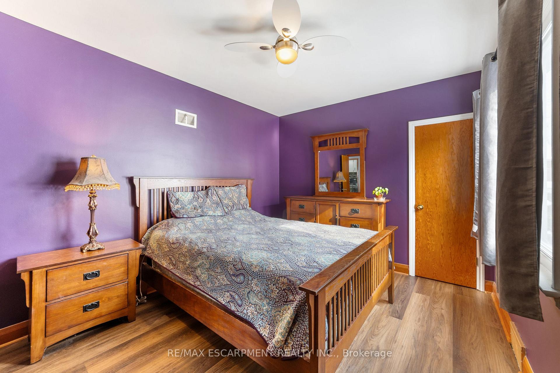 Photo 33 of 234 Auburn Avenue, Hamilton, Bartonville — HOMEH