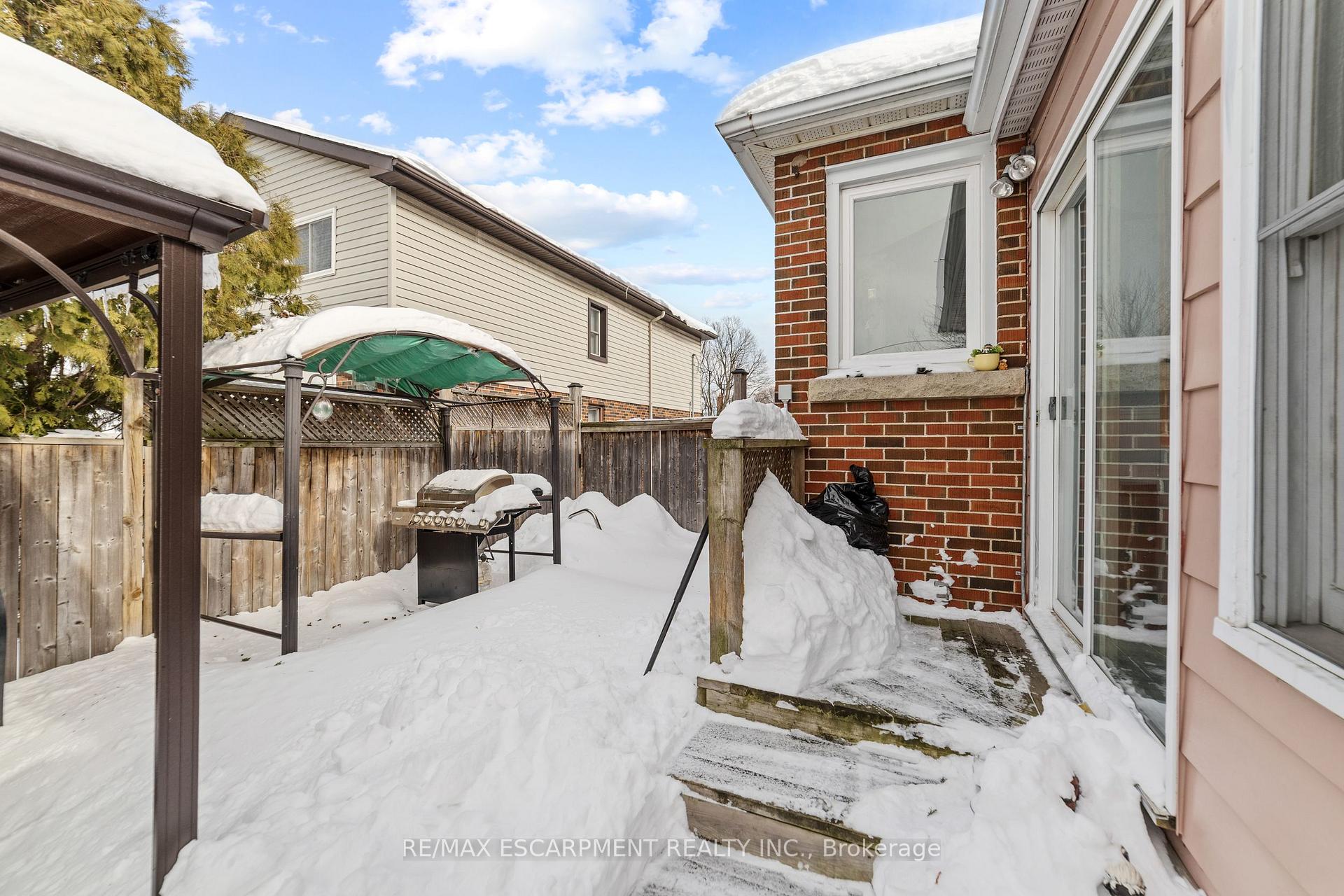 Photo 38 of 234 Auburn Avenue, Hamilton, Bartonville — HOMEH