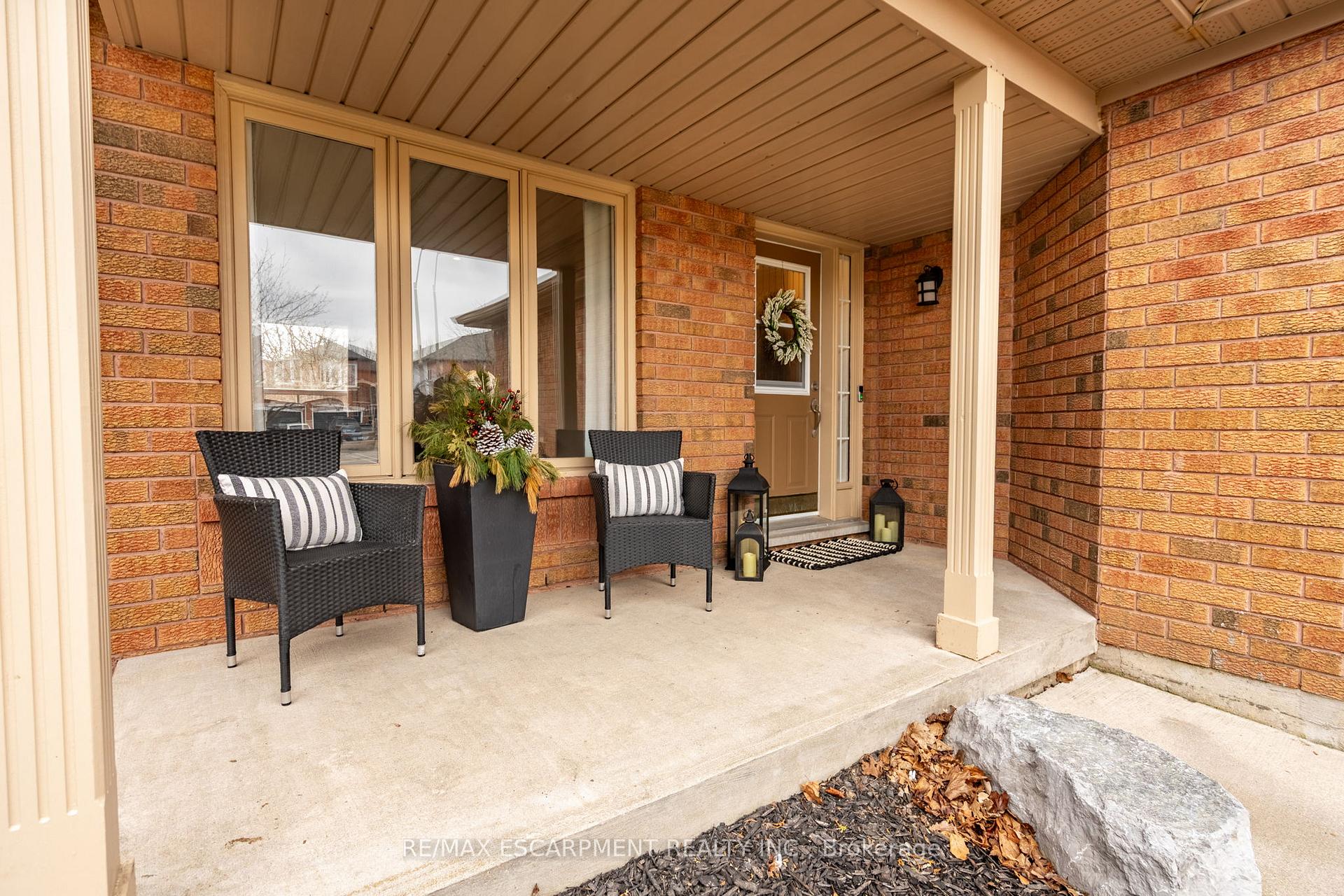 Photo 12 of 84 Ryans Way, Hamilton, Waterdown — HOMEH