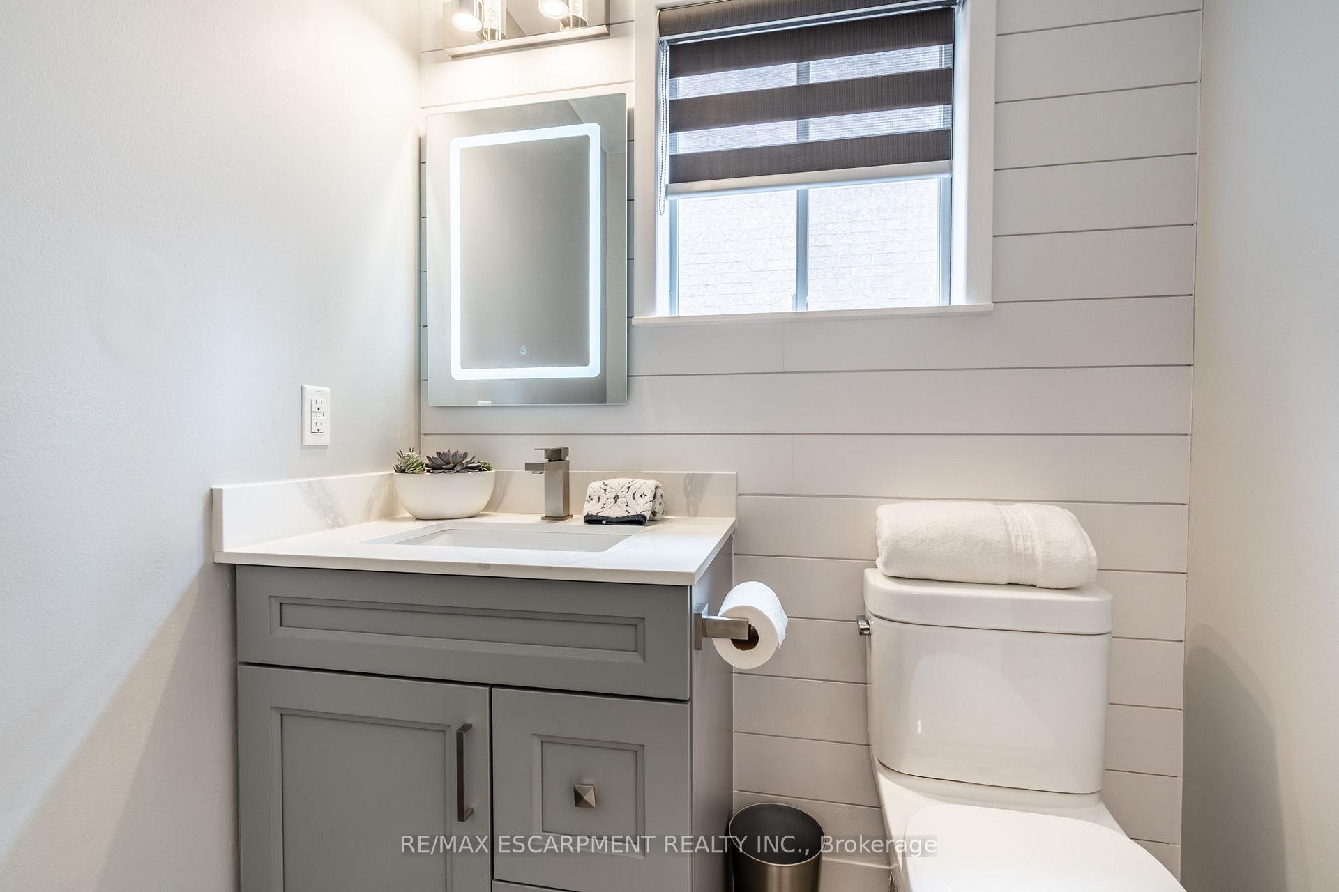 Photo 6 of 84 Ryans Way, Hamilton, Waterdown — HOMEH