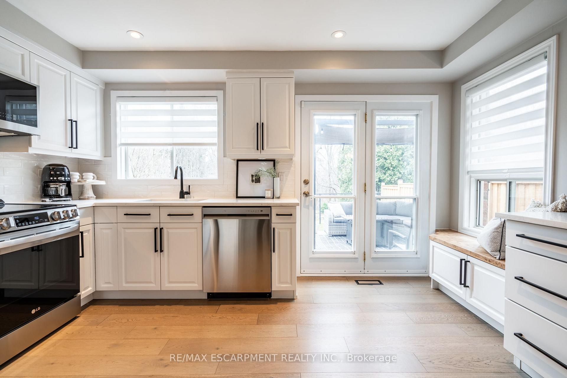Photo 7 of 84 Ryans Way, Hamilton, Waterdown — HOMEH