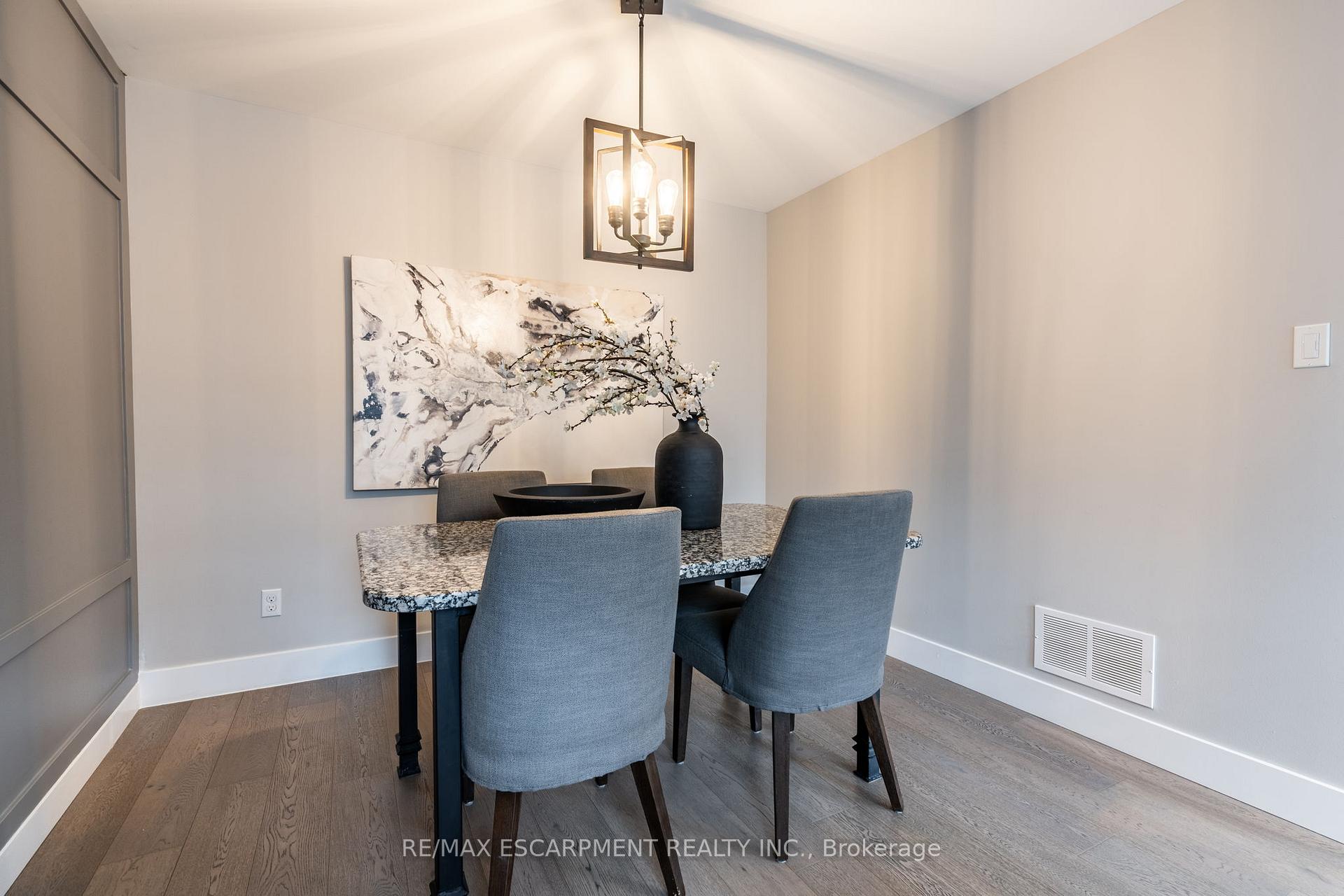 Photo 20 of 84 Ryans Way, Hamilton, Waterdown — HOMEH