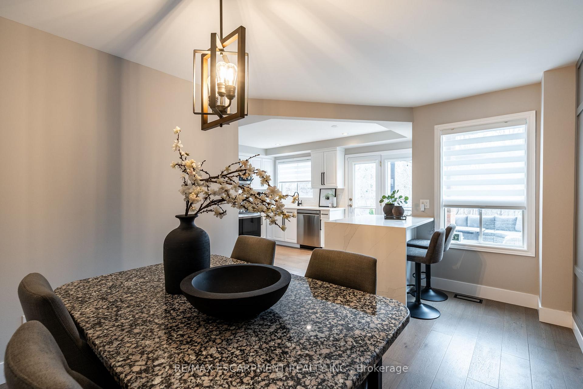 Photo 10 of 84 Ryans Way, Hamilton, Waterdown — HOMEH