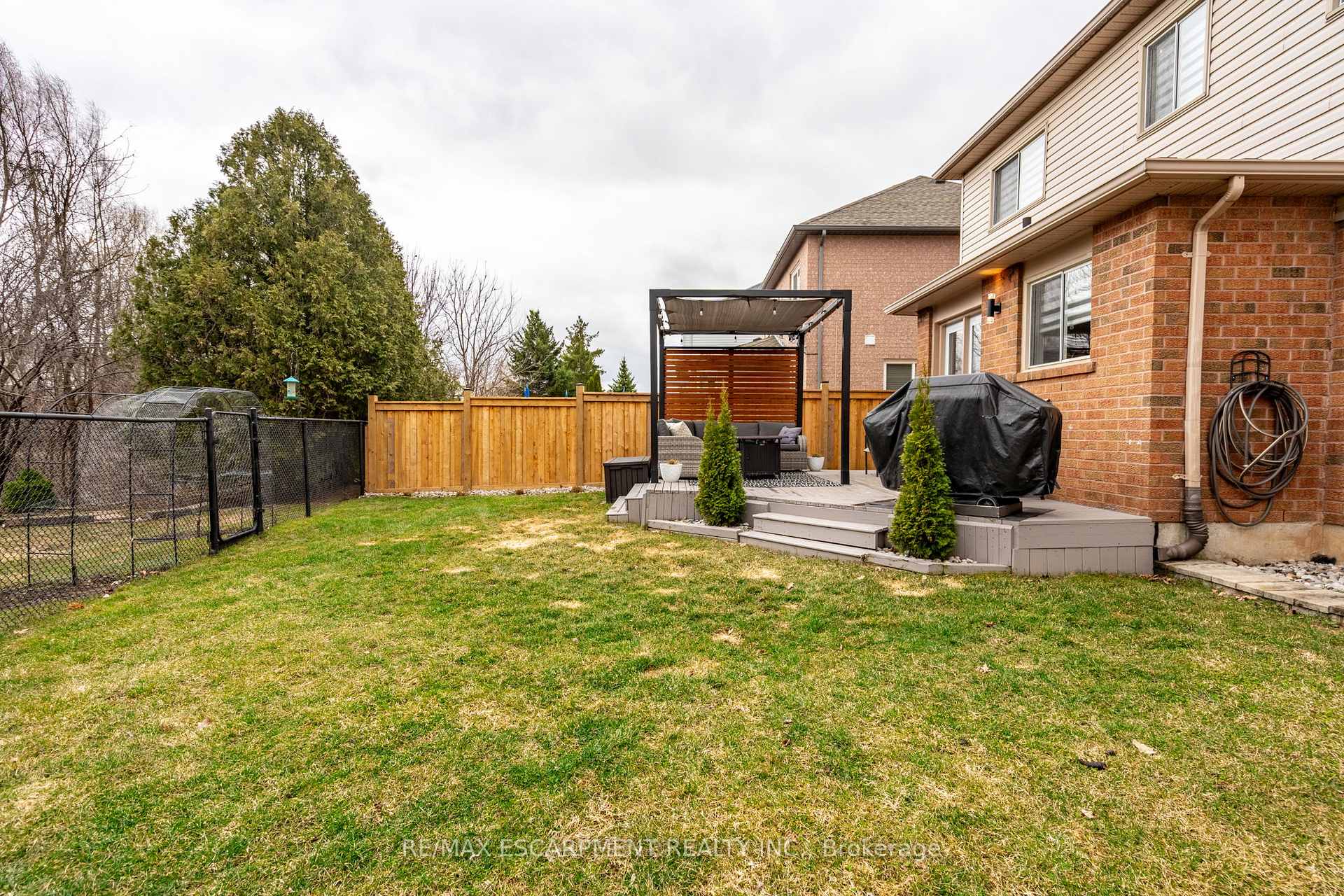 Photo 44 of 84 Ryans Way, Hamilton, Waterdown — HOMEH