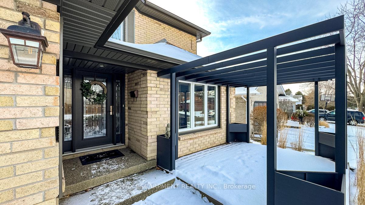Photo 37 of 12 Larkspur Crescent, Hamilton, Meadowlands — HOMEH
