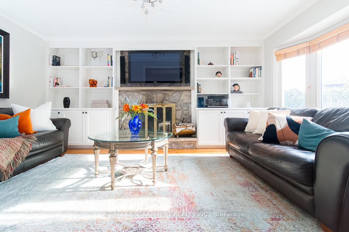 Photo 21 of 12 Larkspur Crescent, Hamilton, Meadowlands — HOMEH