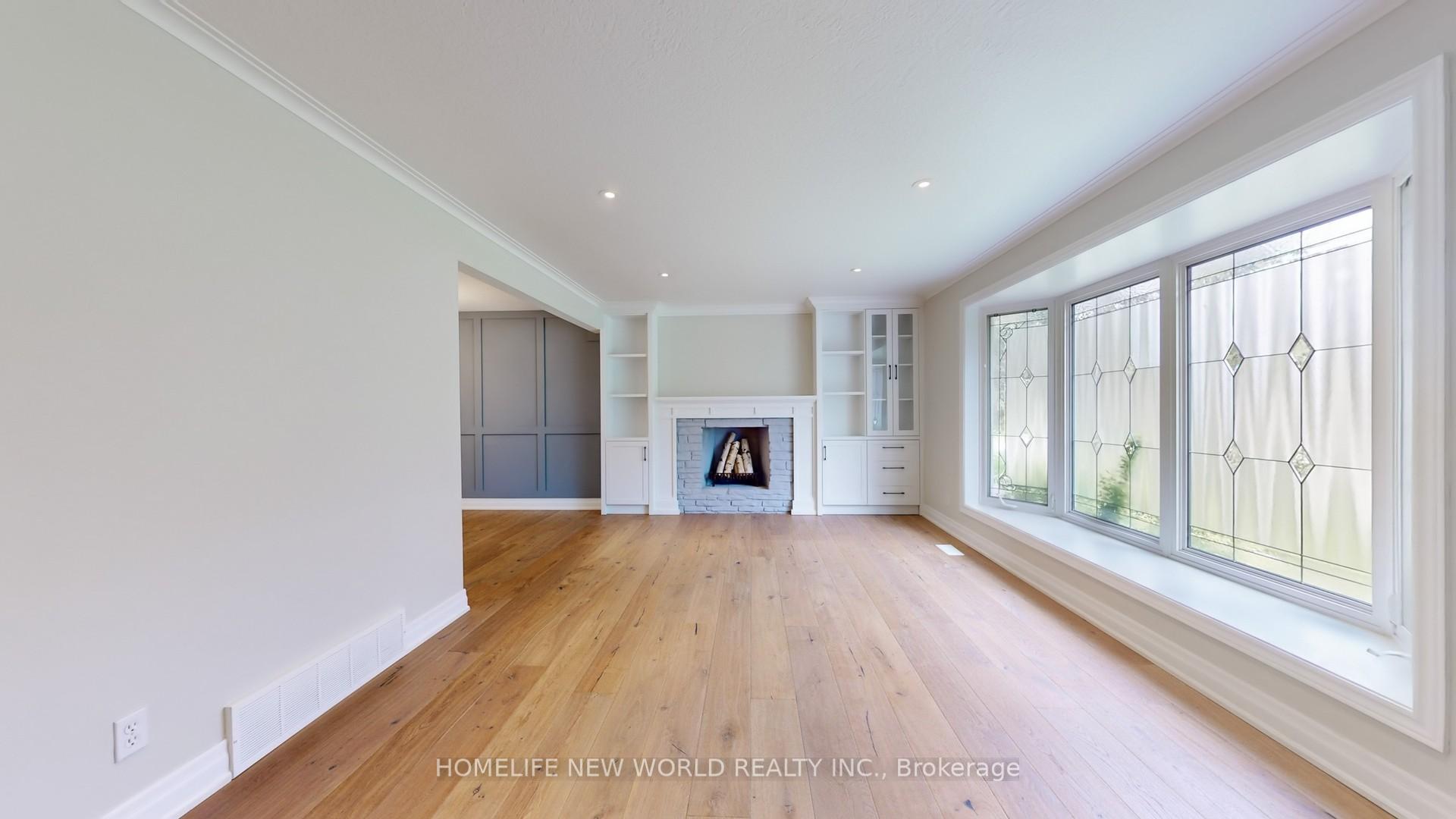 Photo 9 of 8 Honeybourne Crescent, Markham, Bullock — HOMEH