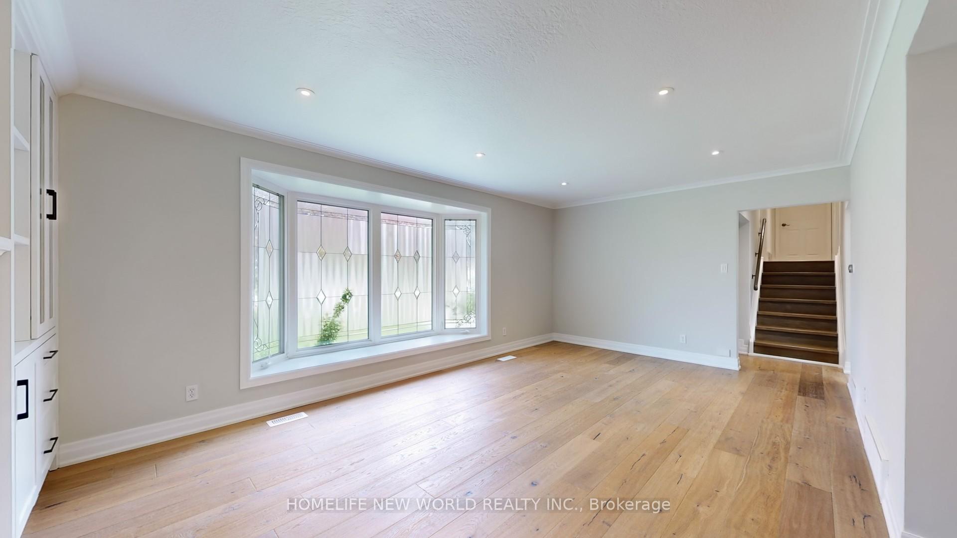 Photo 3 of 8 Honeybourne Crescent, Markham, Bullock — HOMEH