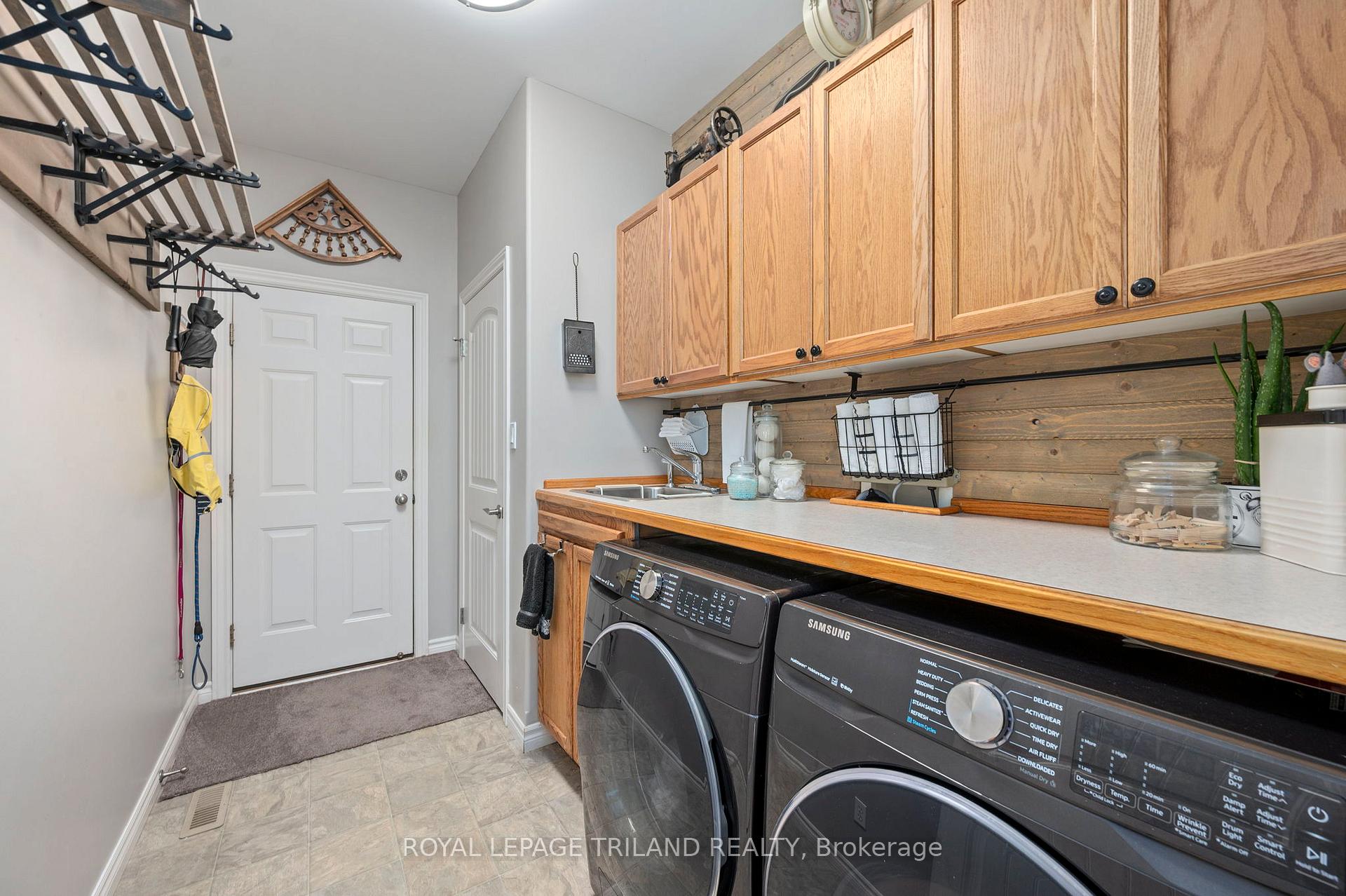 Photo 18 of 10 Sandpiper Place, St. Thomas — HOMEH