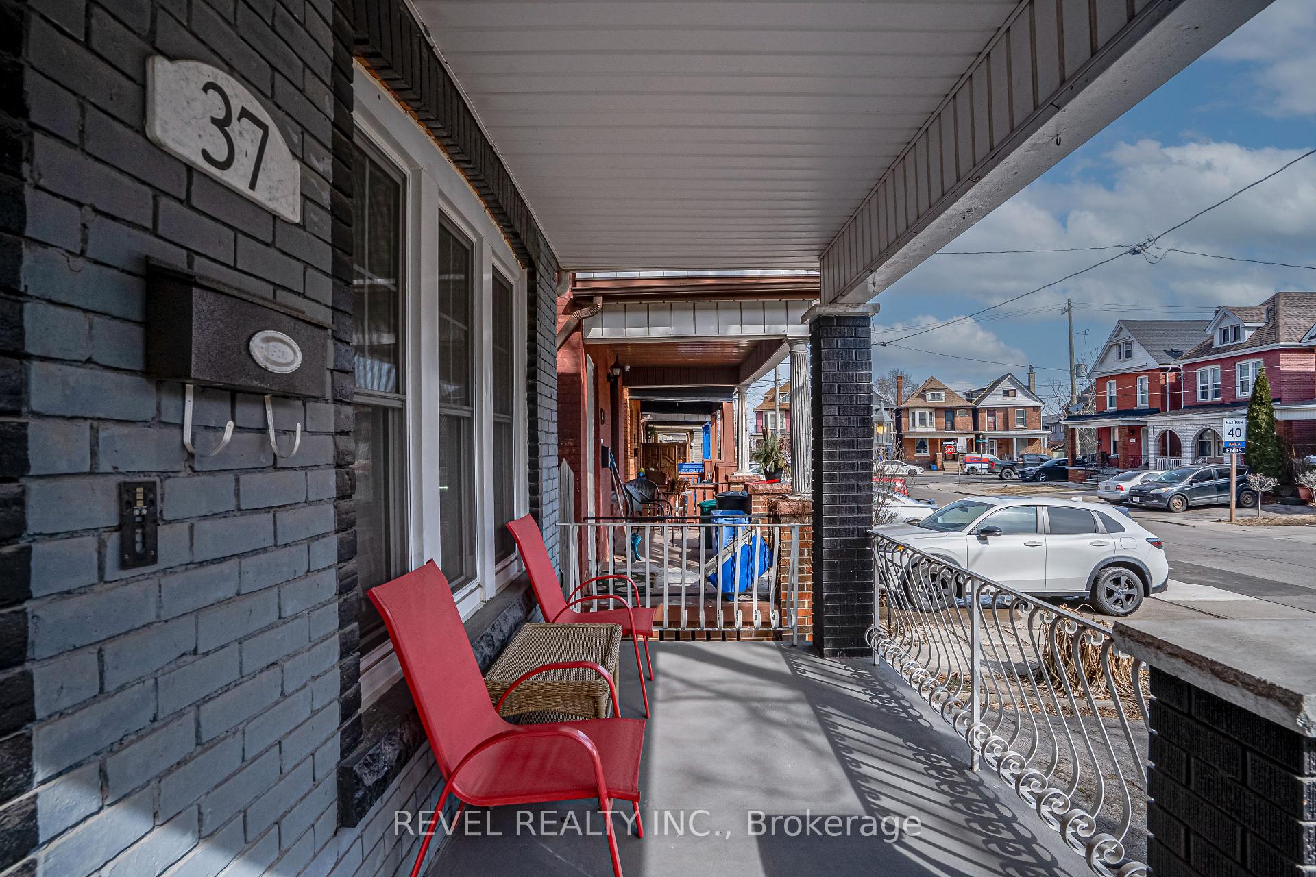 Photo 3 of 37 Holton Avenue N, Hamilton, Gibson — HOMEH