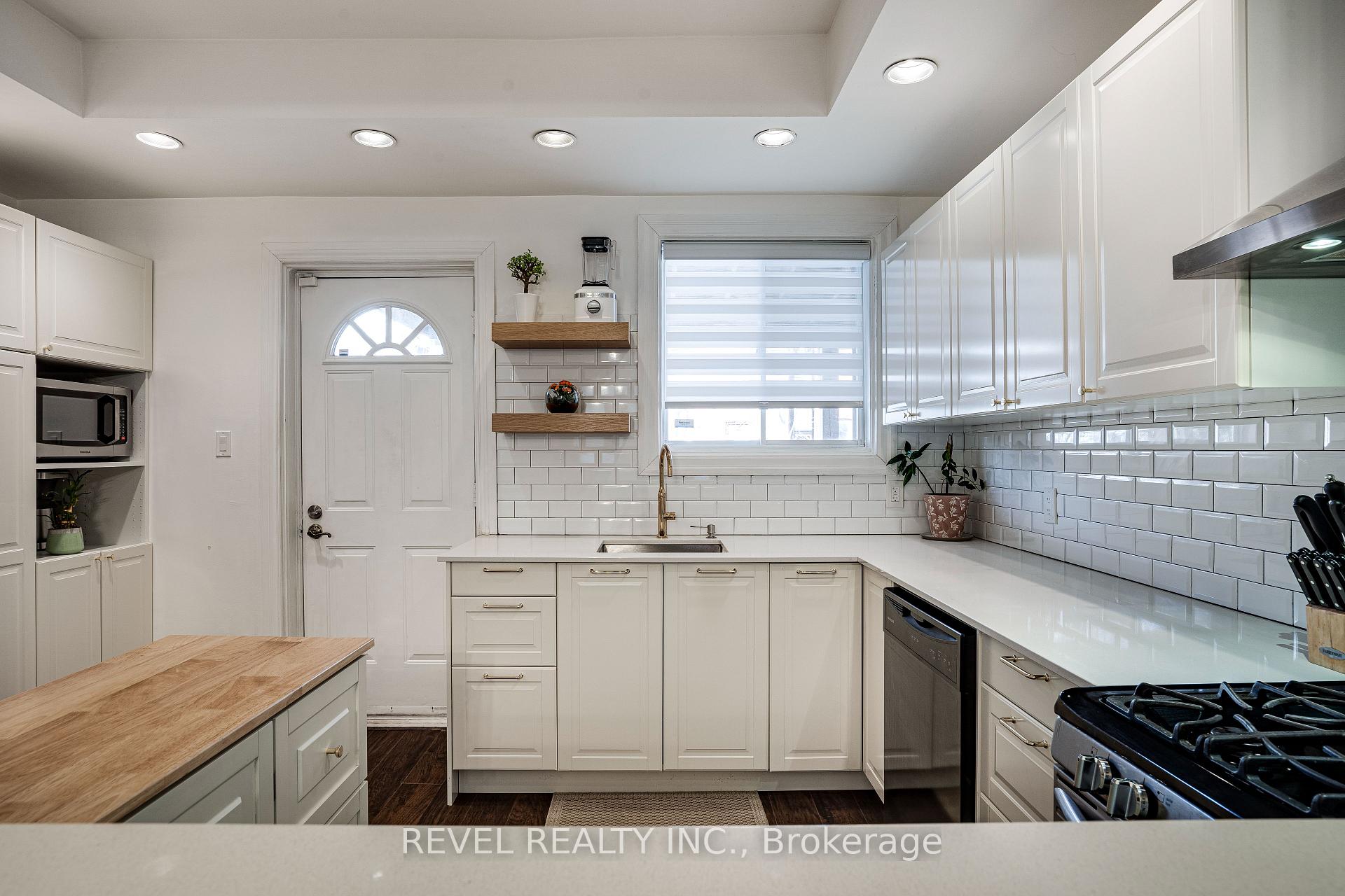 Photo 14 of 37 Holton Avenue N, Hamilton, Gibson — HOMEH
