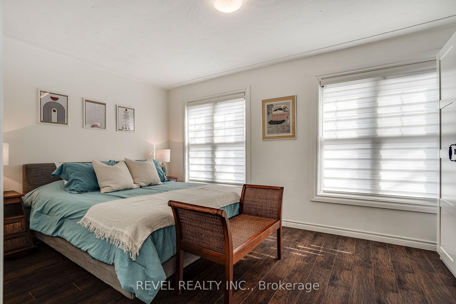 Photo 30 of 37 Holton Avenue N, Hamilton, Gibson — HOMEH