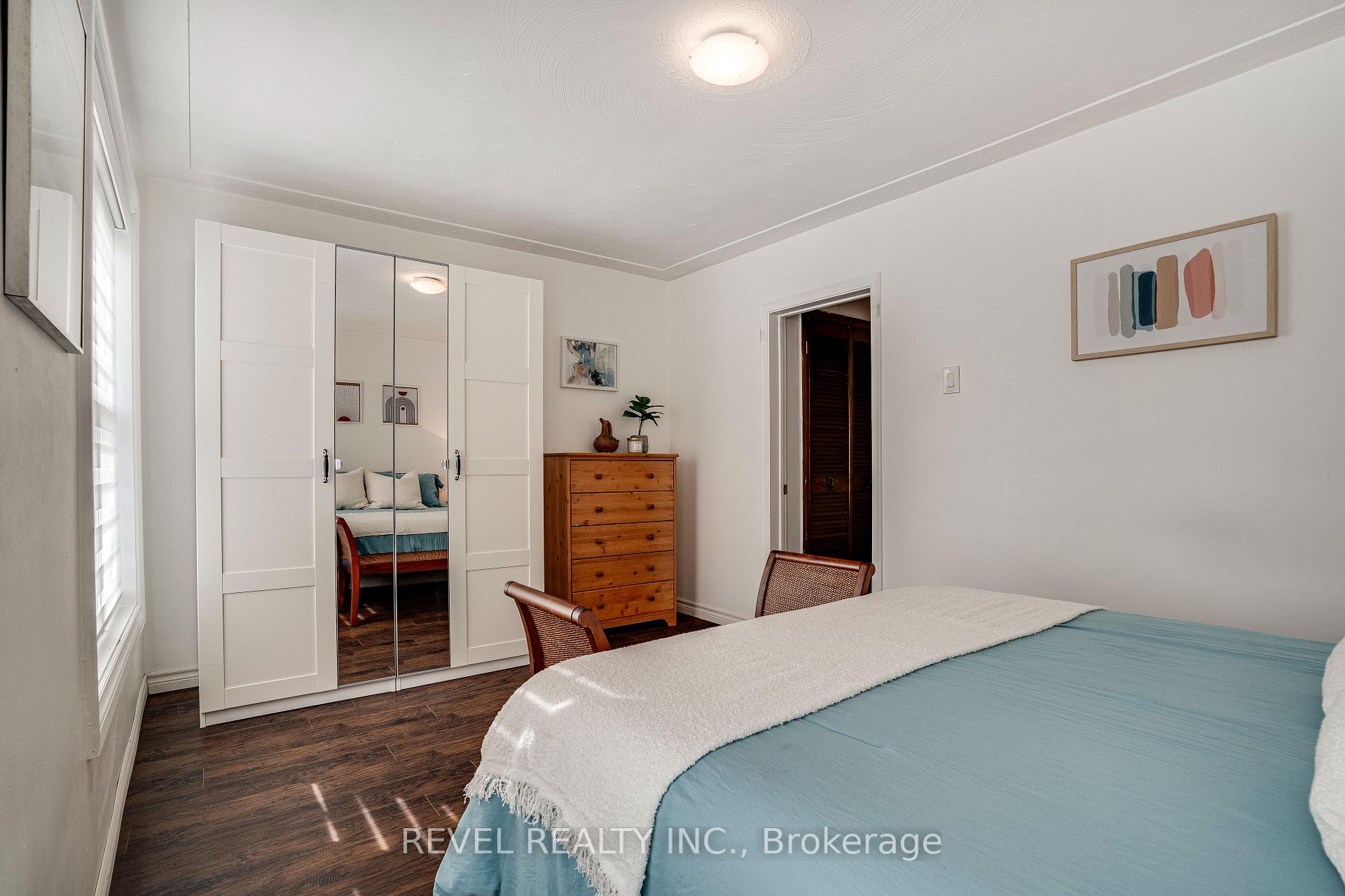 Photo 22 of 37 Holton Avenue N, Hamilton, Gibson — HOMEH