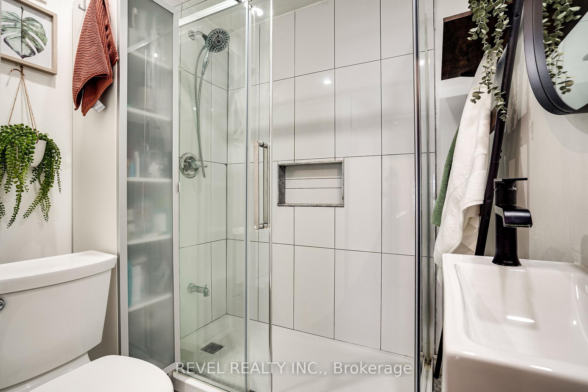Photo 39 of 37 Holton Avenue N, Hamilton, Gibson — HOMEH