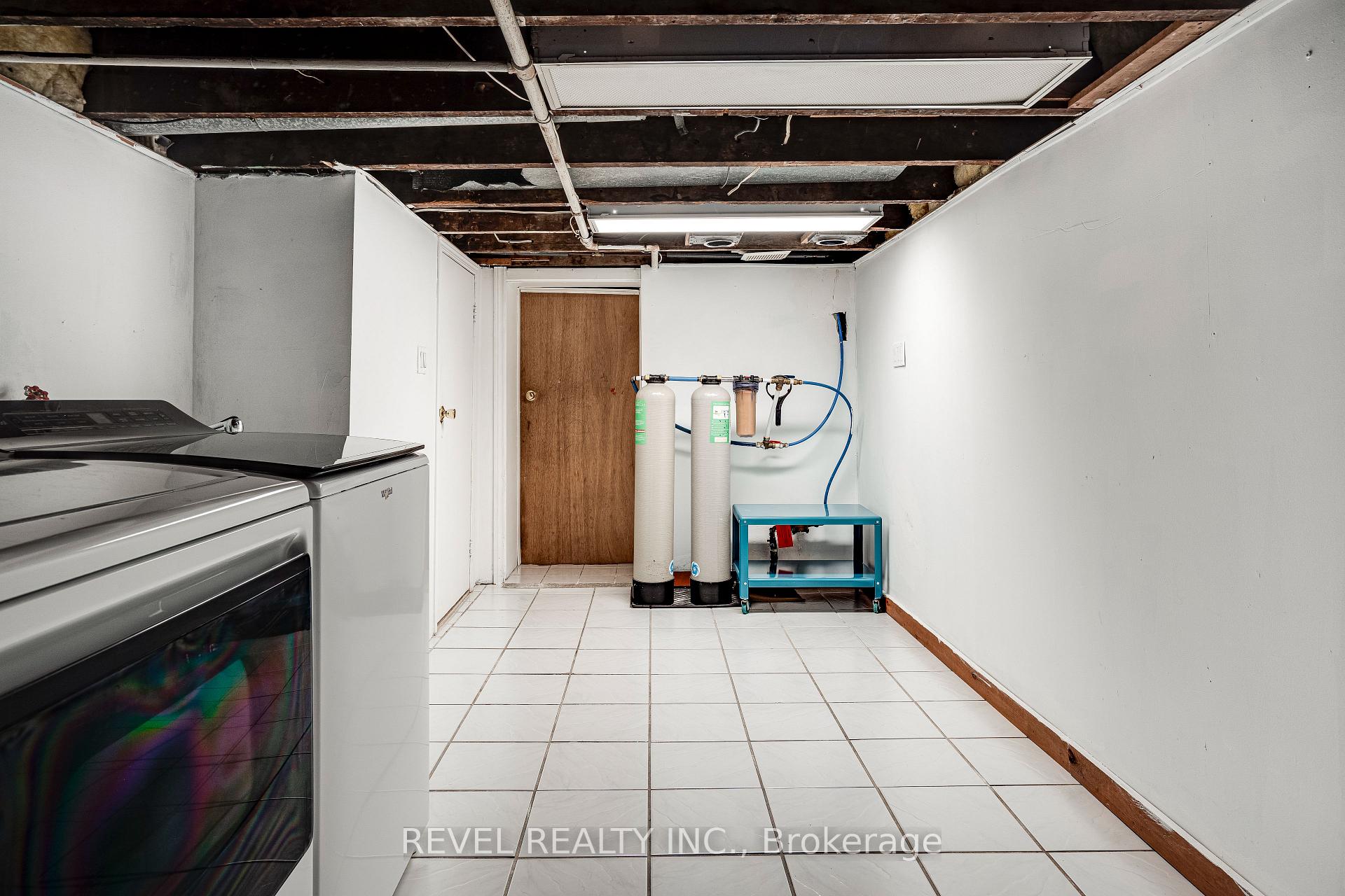 Photo 35 of 37 Holton Avenue N, Hamilton, Gibson — HOMEH