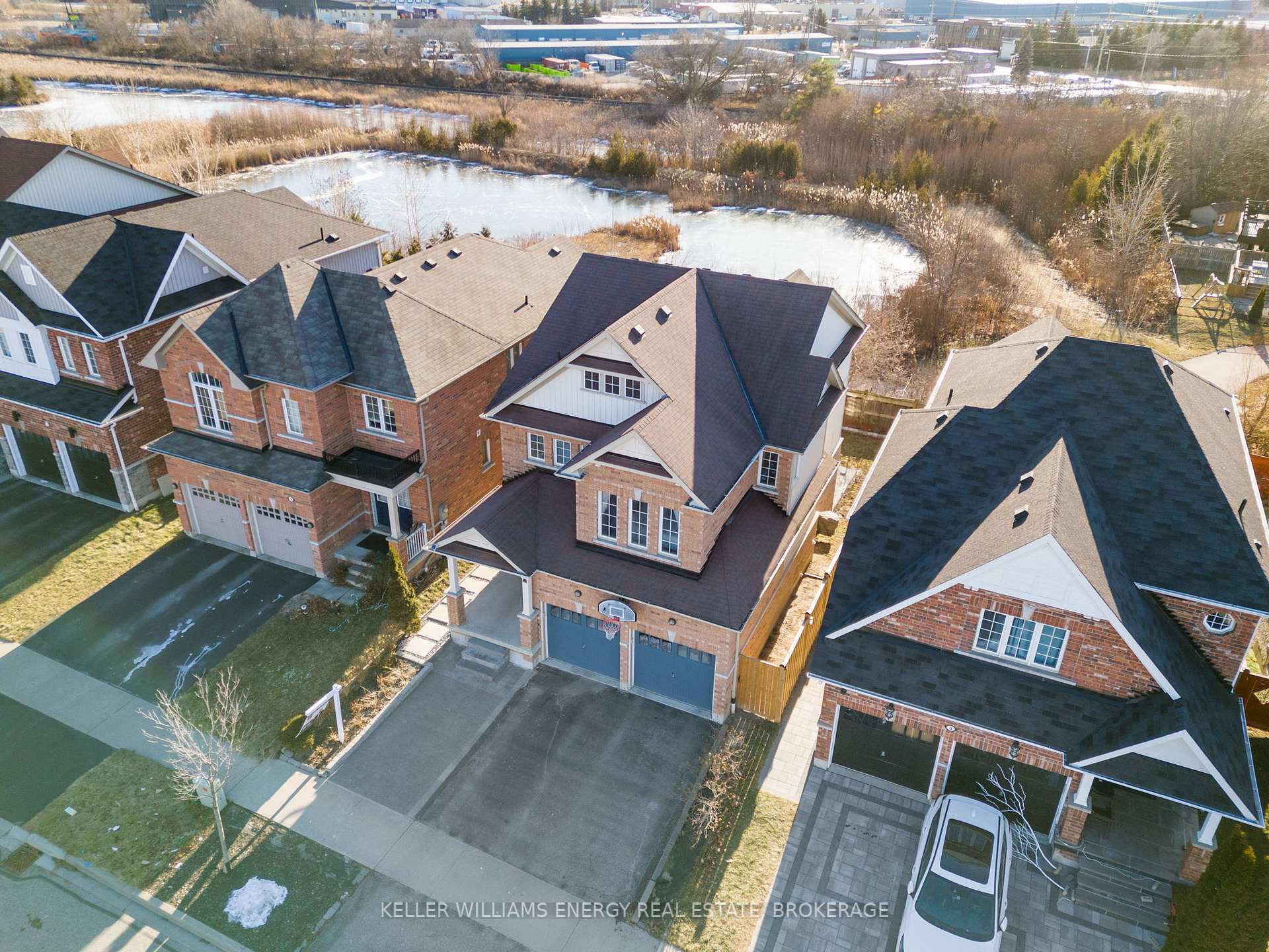 Photo 6 of 7 Adanac Drive, Whitby, Blue Grass Meadows — HOMEH