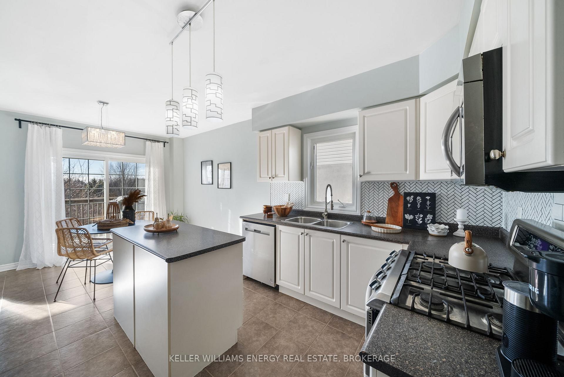 Photo 34 of 7 Adanac Drive, Whitby, Blue Grass Meadows — HOMEH
