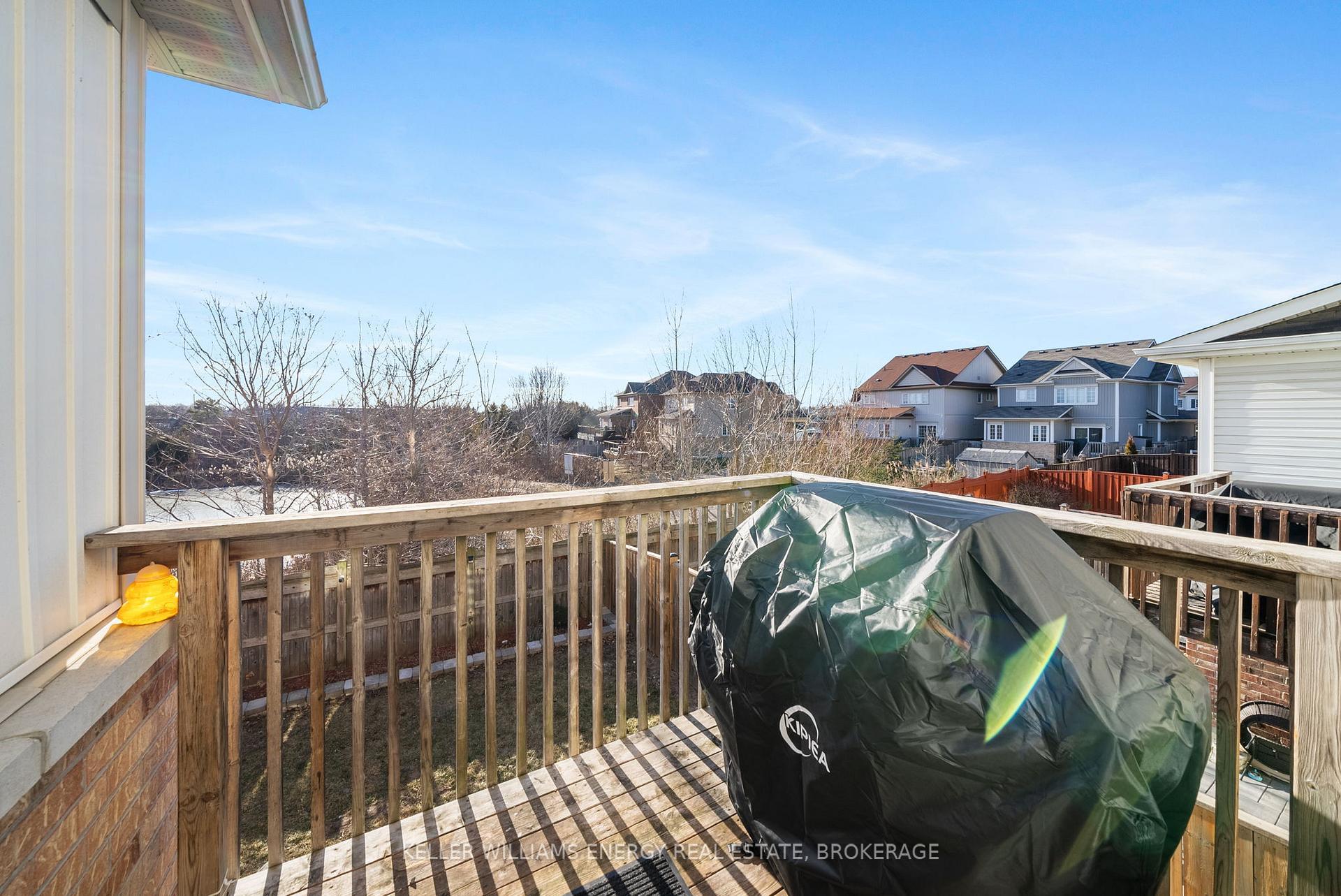 Photo 13 of 7 Adanac Drive, Whitby, Blue Grass Meadows — HOMEH
