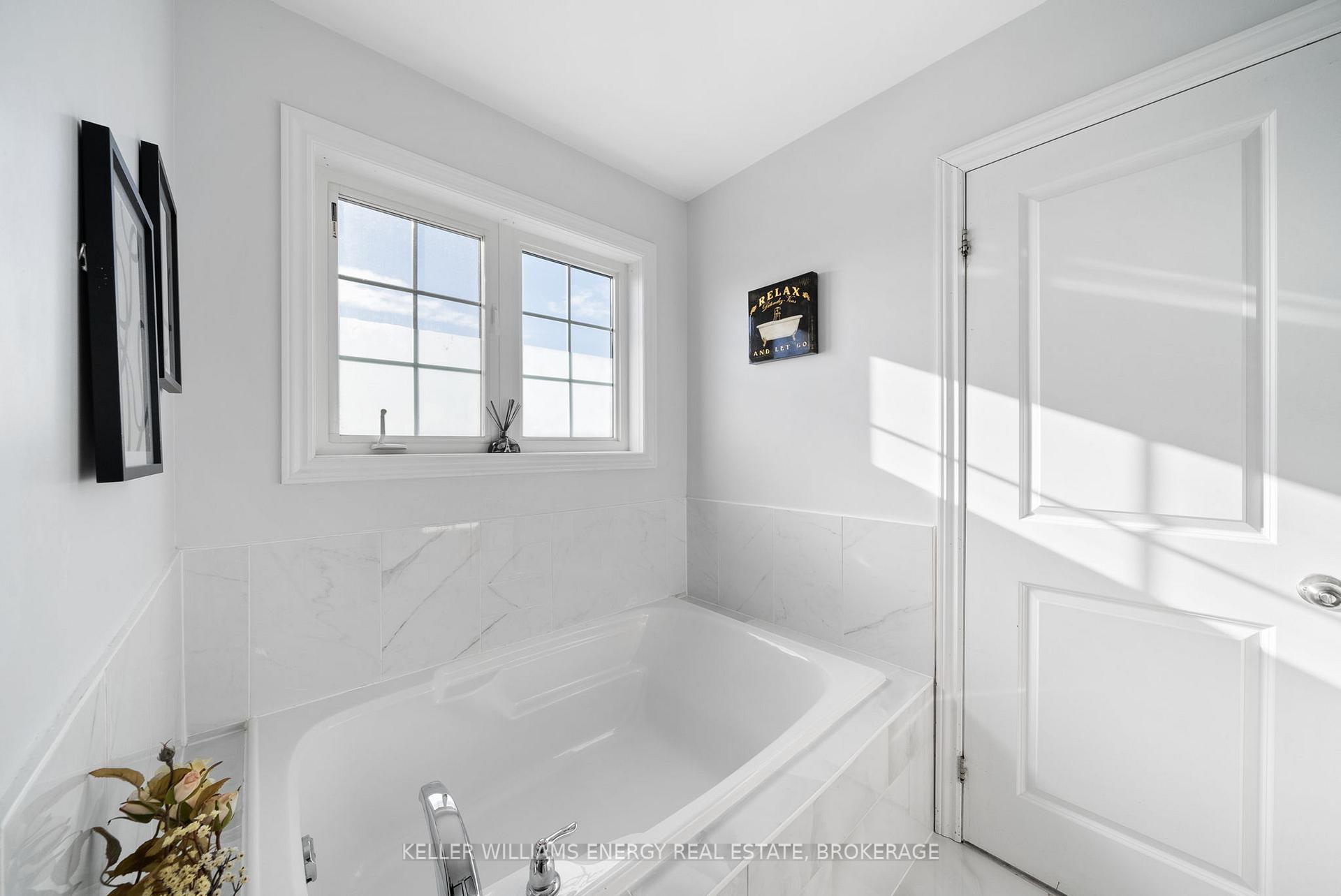 Photo 12 of 7 Adanac Drive, Whitby, Blue Grass Meadows — HOMEH