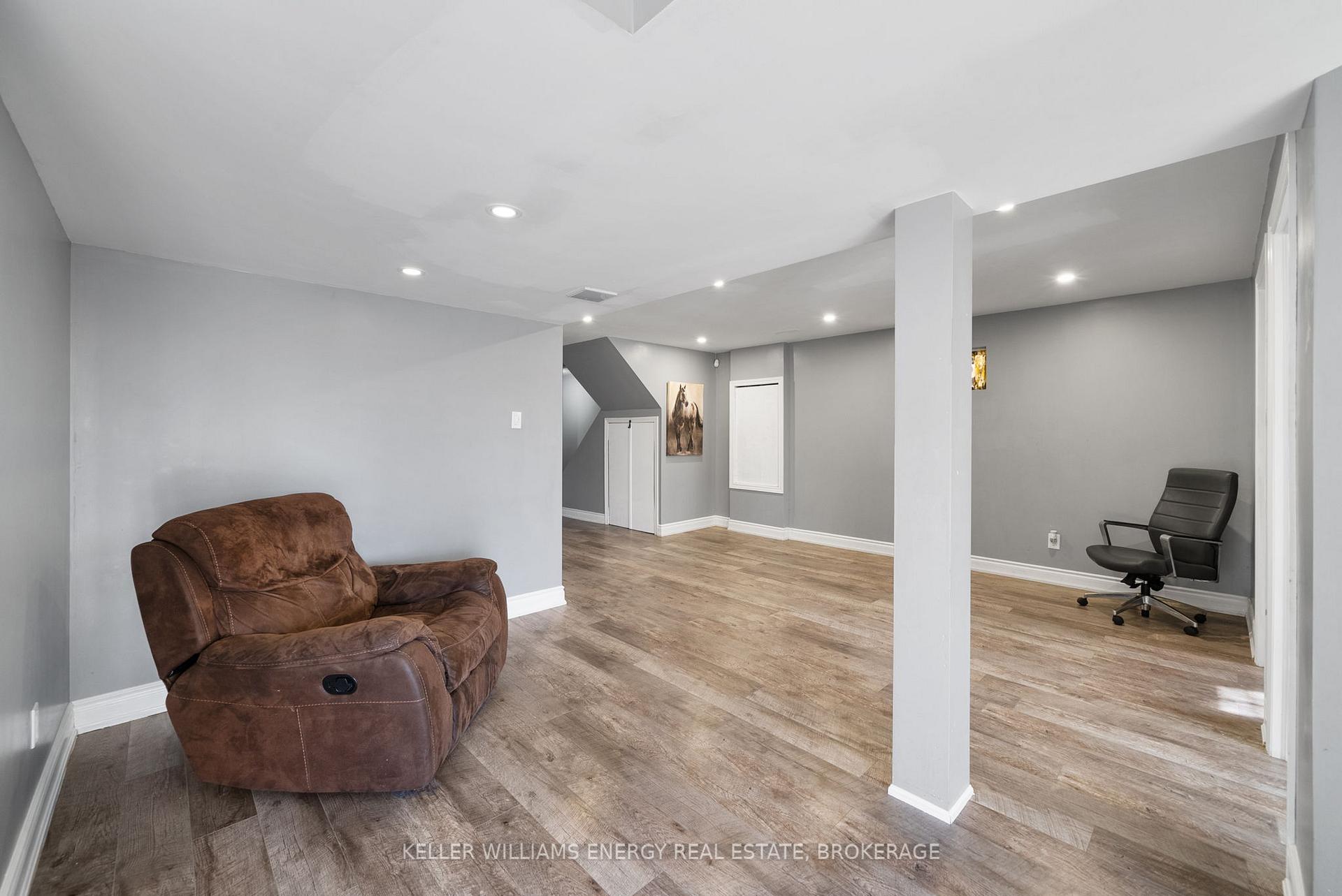 Photo 27 of 7 Adanac Drive, Whitby, Blue Grass Meadows — HOMEH
