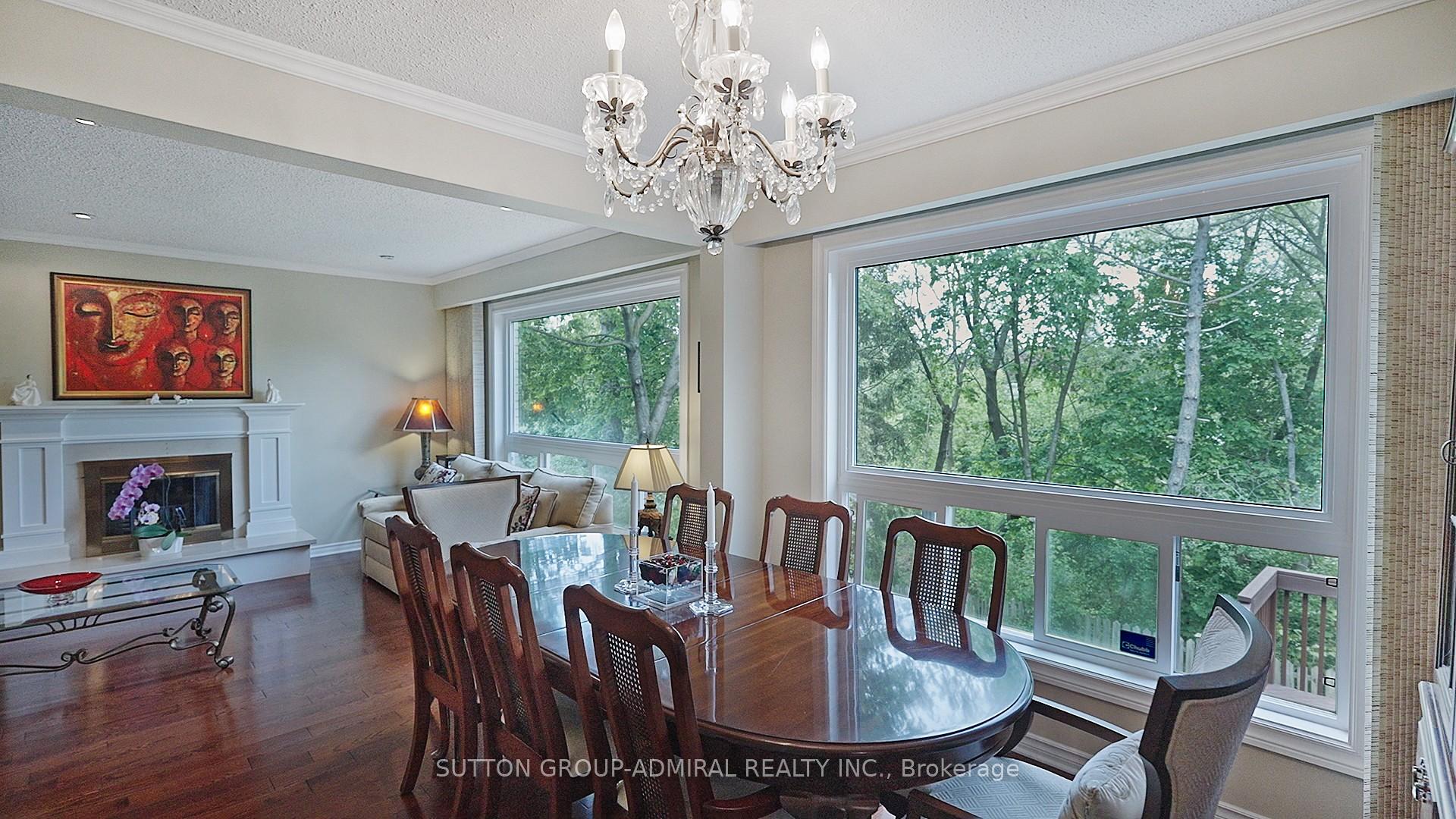 Photo 8 of 175 Bay Thorn Drive, Markham, Royal Orchard — HOMEH