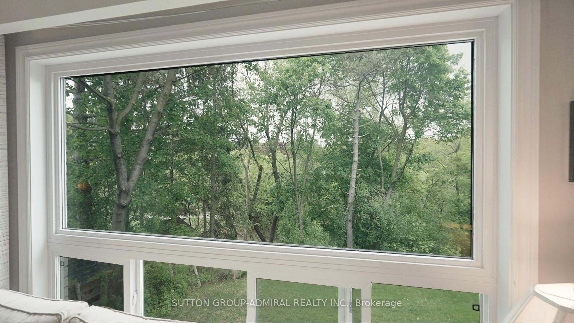 Photo 6 of 175 Bay Thorn Drive, Markham, Royal Orchard — HOMEH
