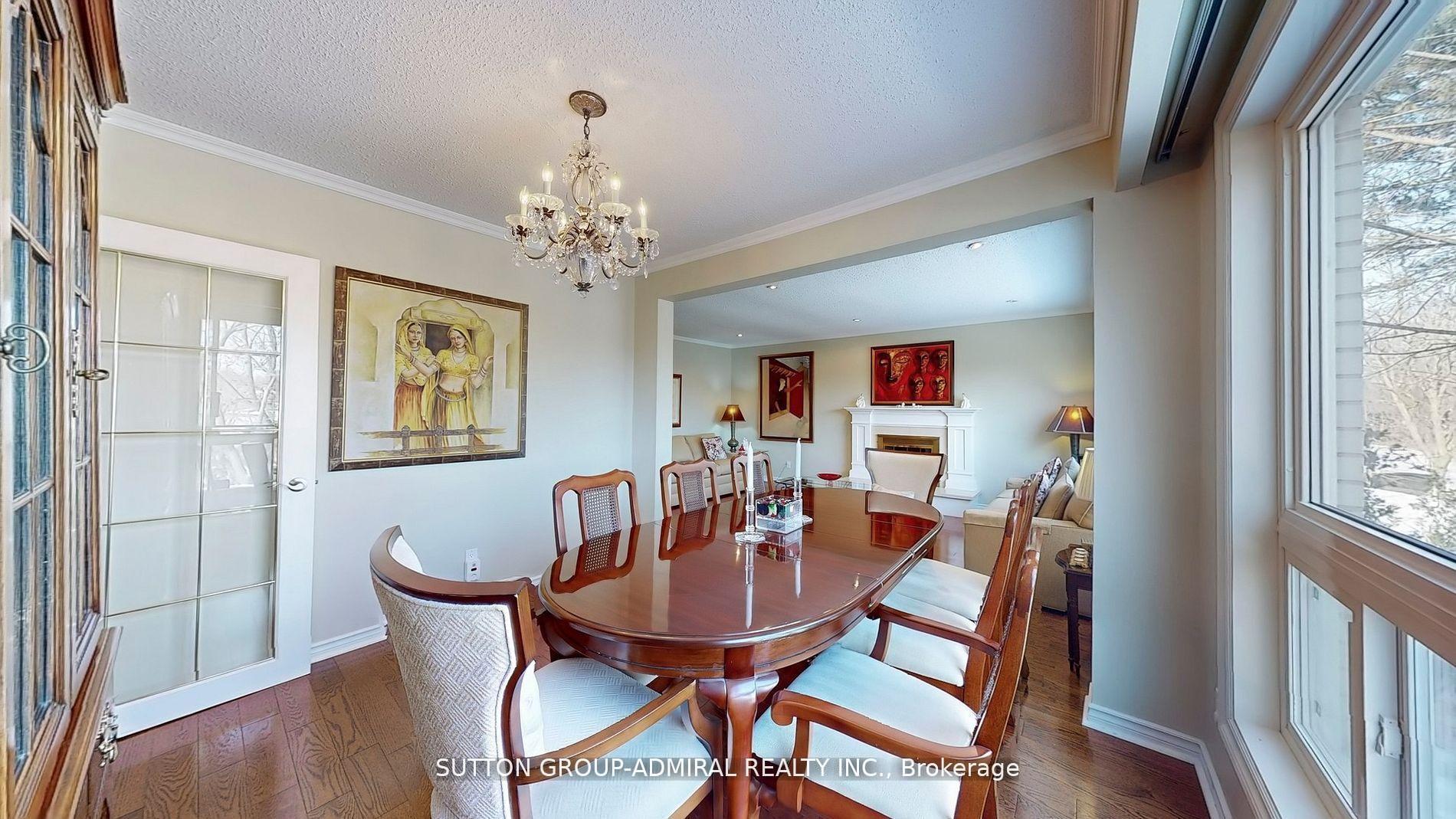 Photo 10 of 175 Bay Thorn Drive, Markham, Royal Orchard — HOMEH