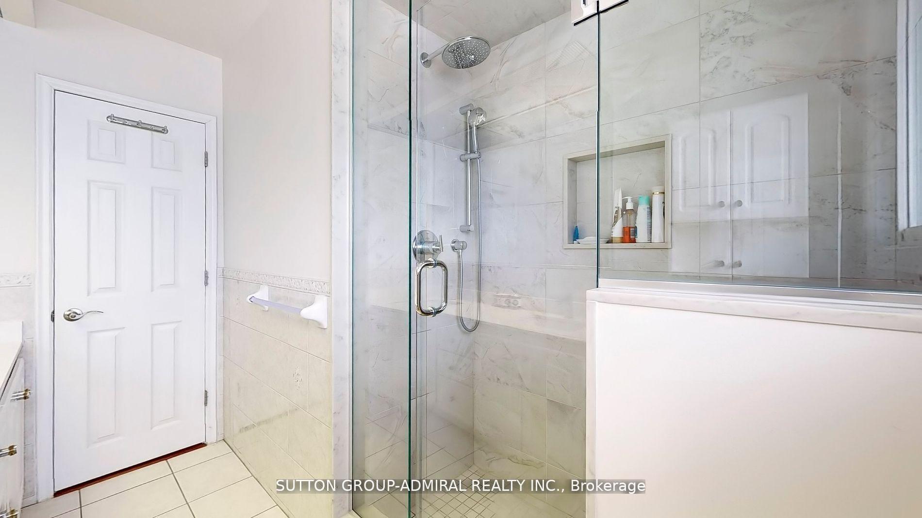 Photo 30 of 175 Bay Thorn Drive, Markham, Royal Orchard — HOMEH
