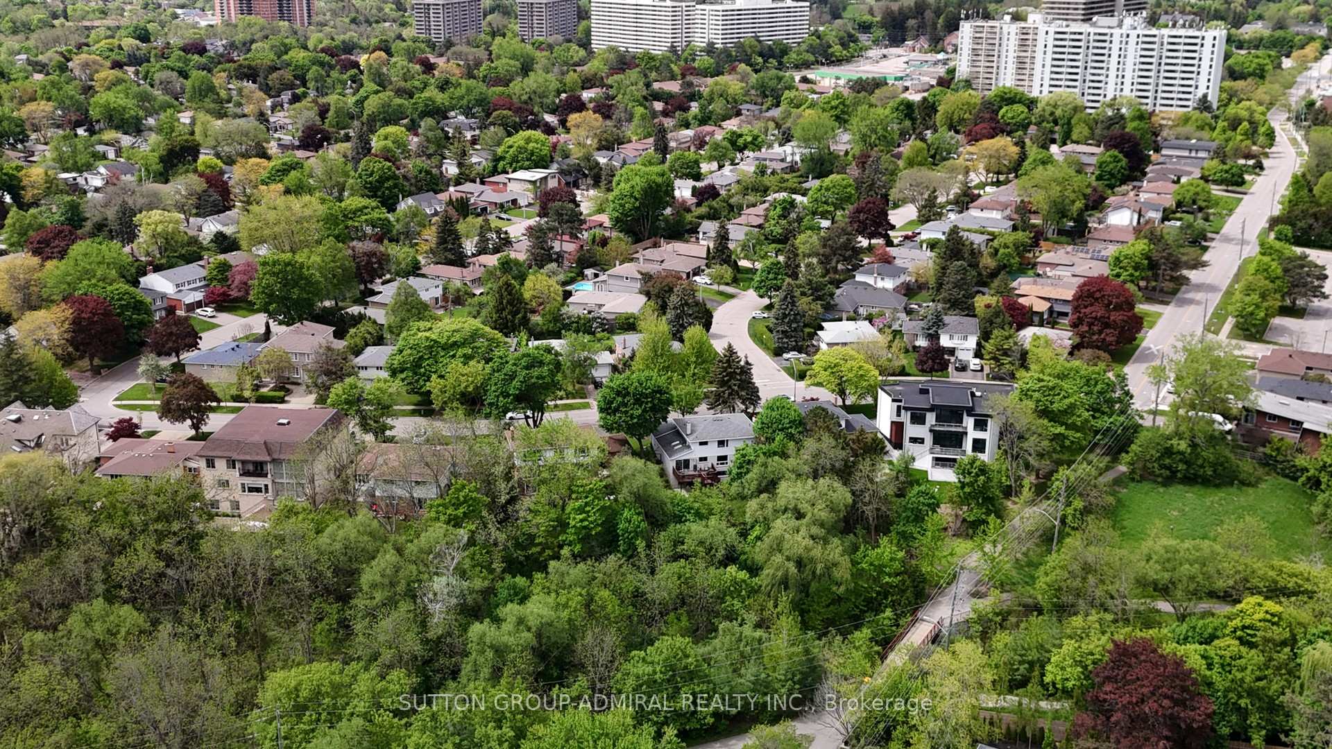 Photo 45 of 175 Bay Thorn Drive, Markham, Royal Orchard — HOMEH