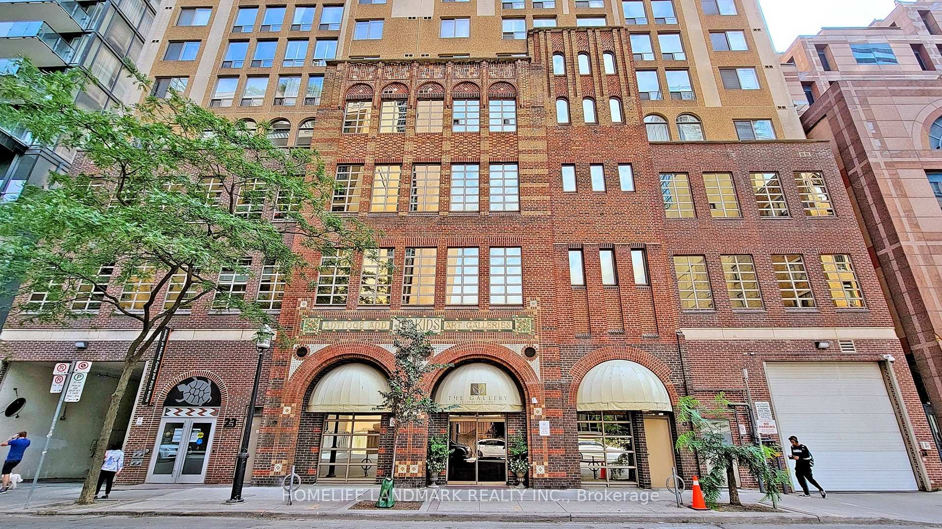 Front of Unit 1002, 25 Grenville Street