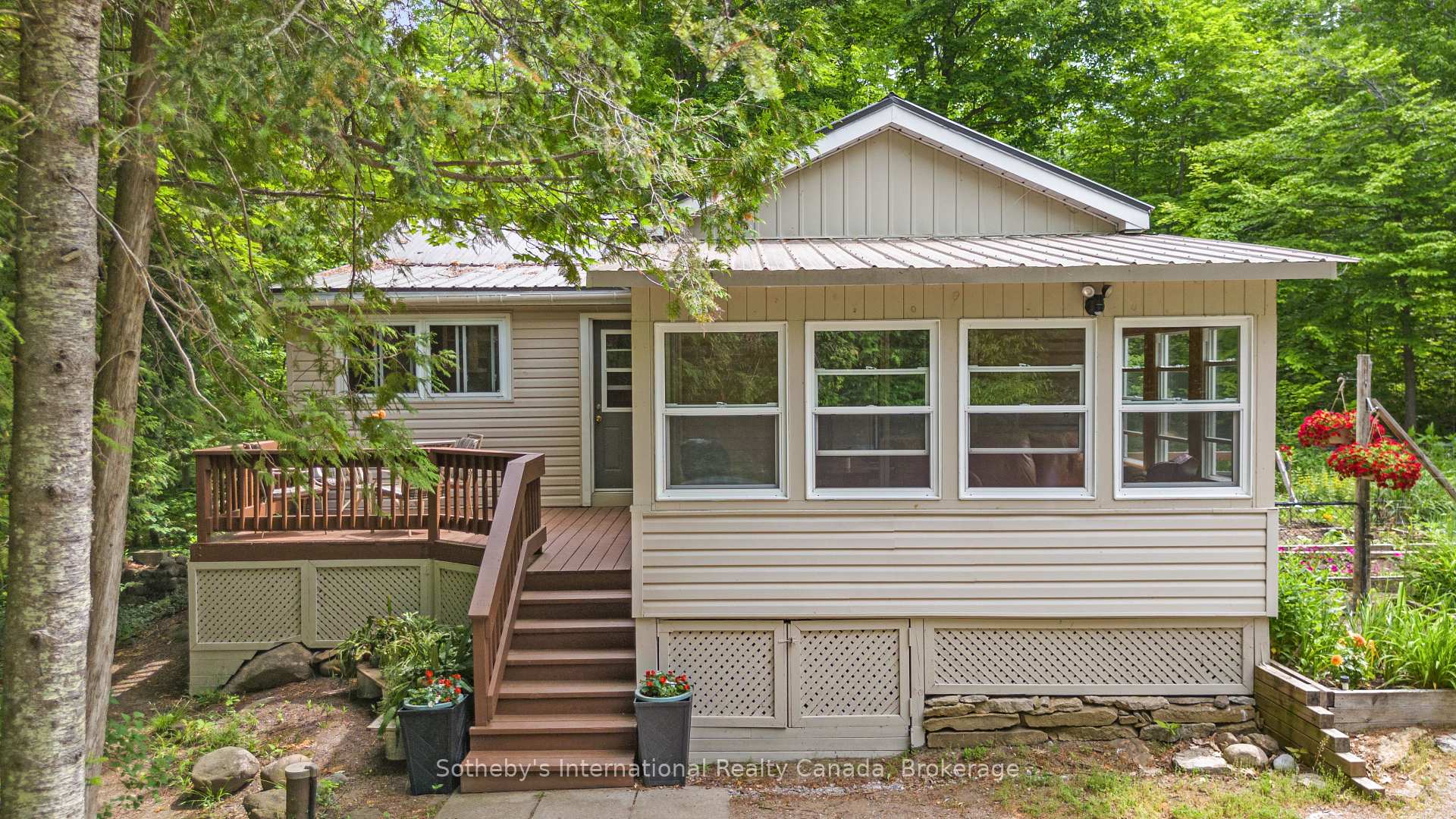 Photo 1 of 31 Meadows Avenue, Tay, Rural Tay — HOMEH