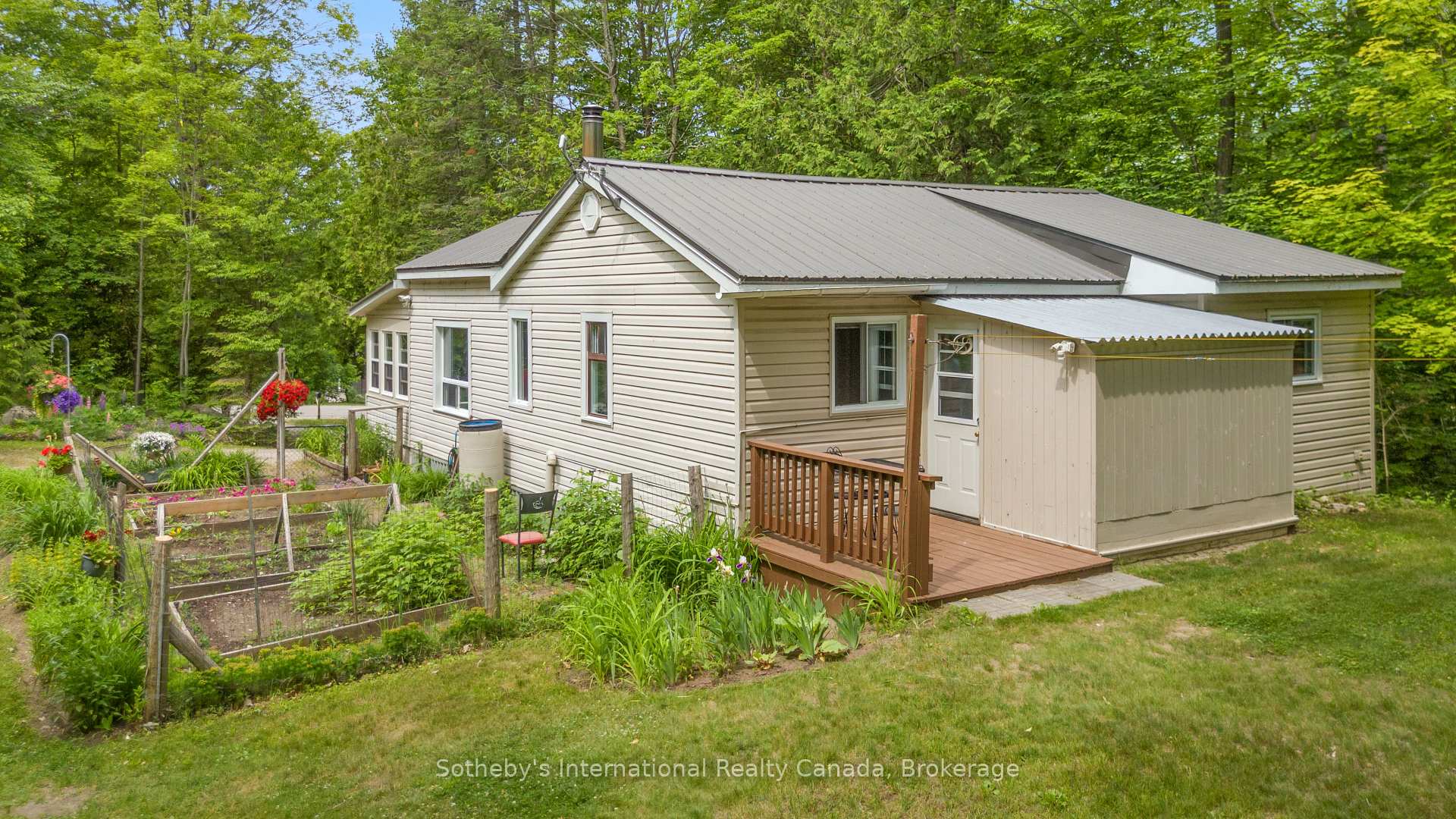 Photo 23 of 31 Meadows Avenue, Tay, Rural Tay — HOMEH