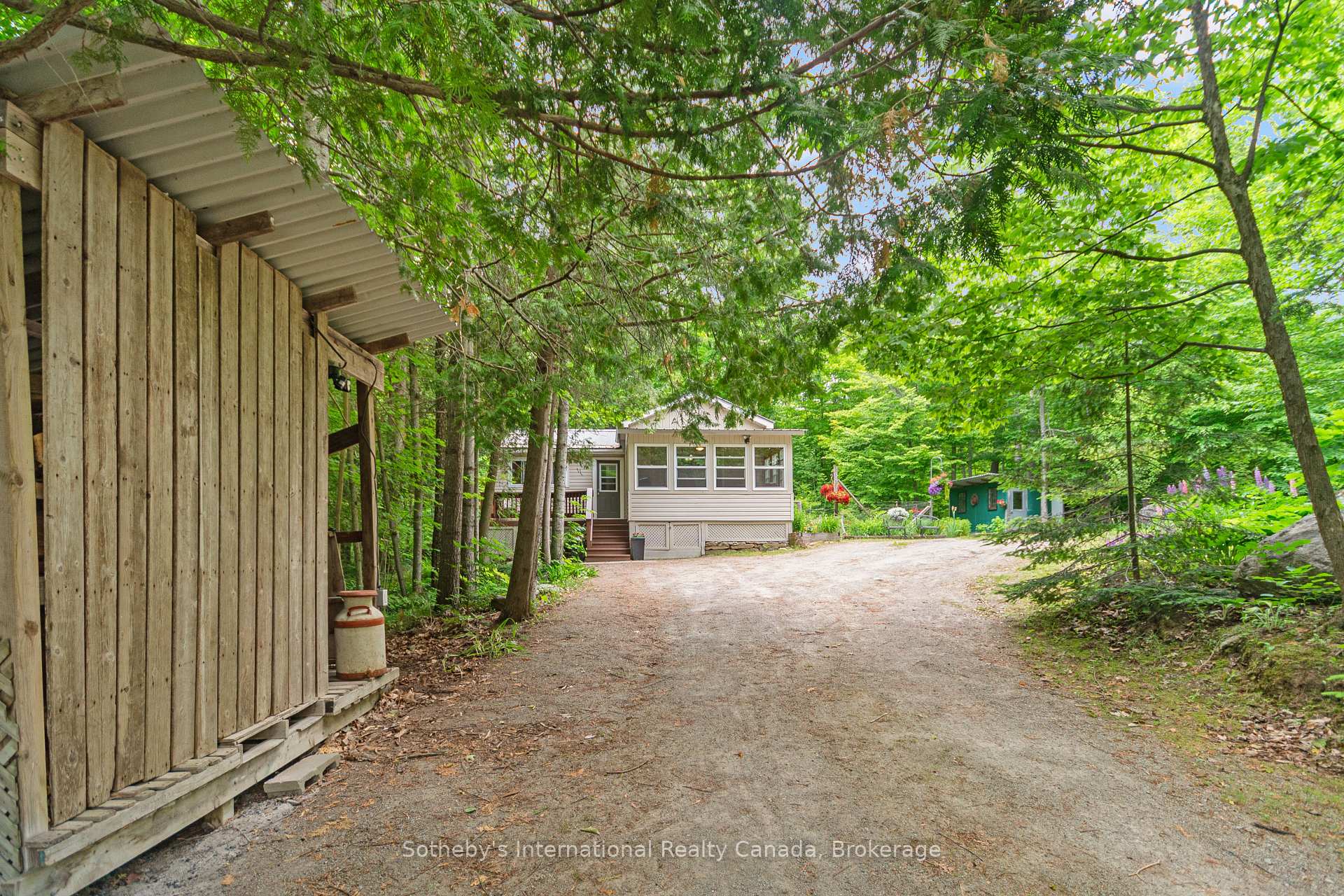 Photo 30 of 31 Meadows Avenue, Tay, Rural Tay — HOMEH